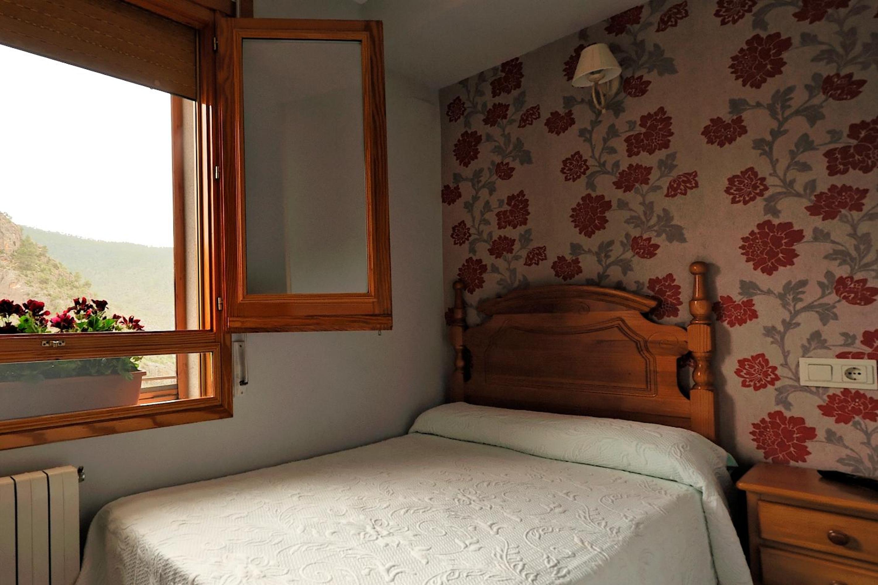 Single Room with Mountain View photo 2