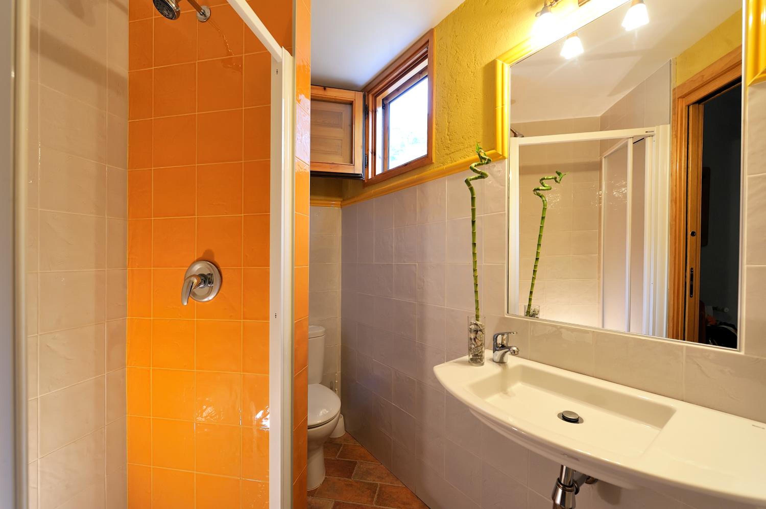 Standard Queen Room - Photo 2