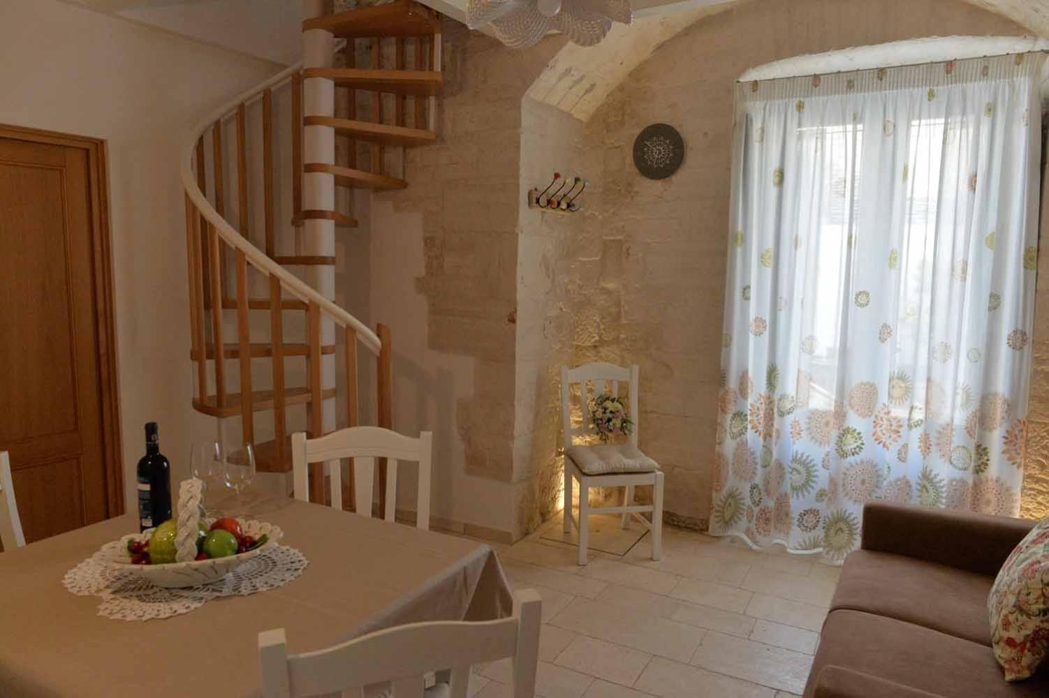 Trullo Suite with Hot Tub - Photo 39