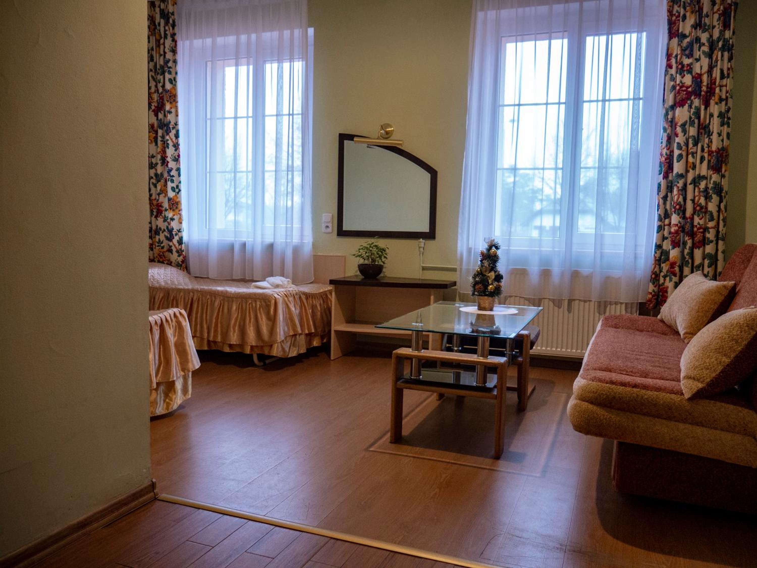 Double Room with Extra Bed photo 2