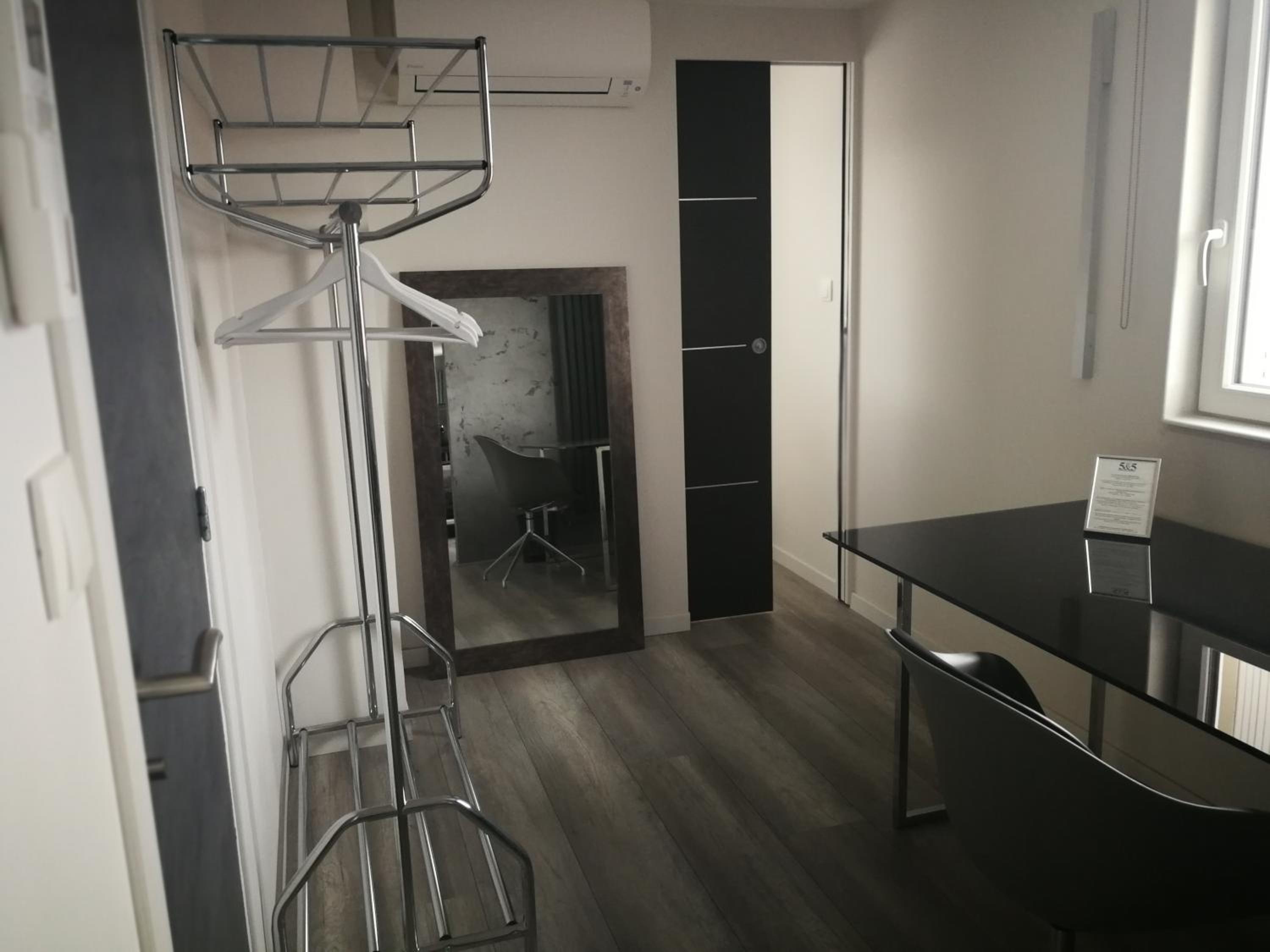 Double Room with Mountain View - Manhattan  - Photo 5