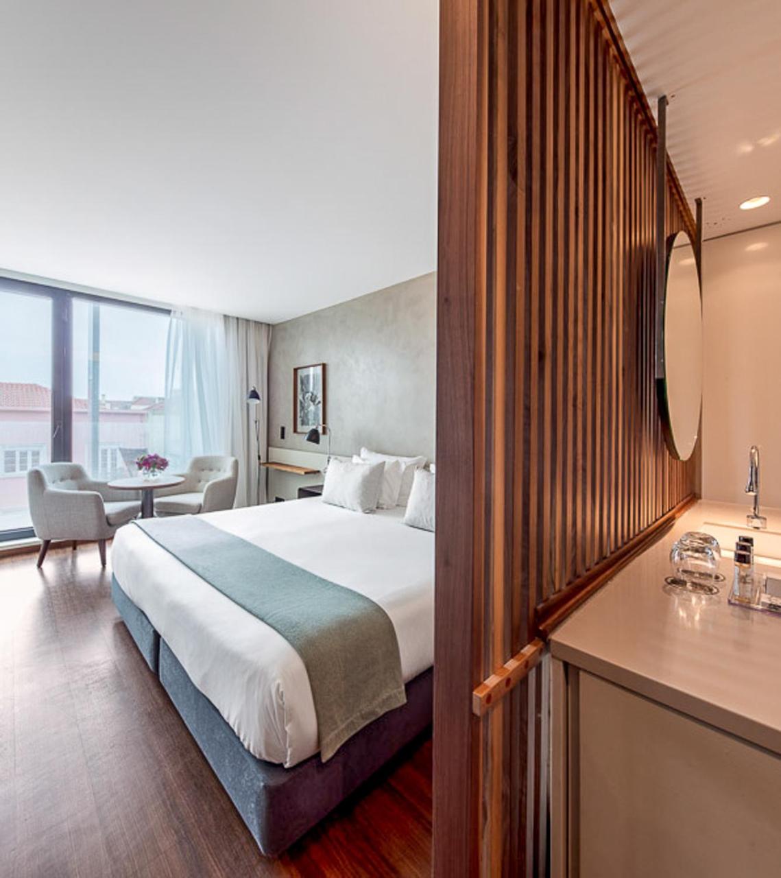 Deluxe Double or Twin Room with Balcony