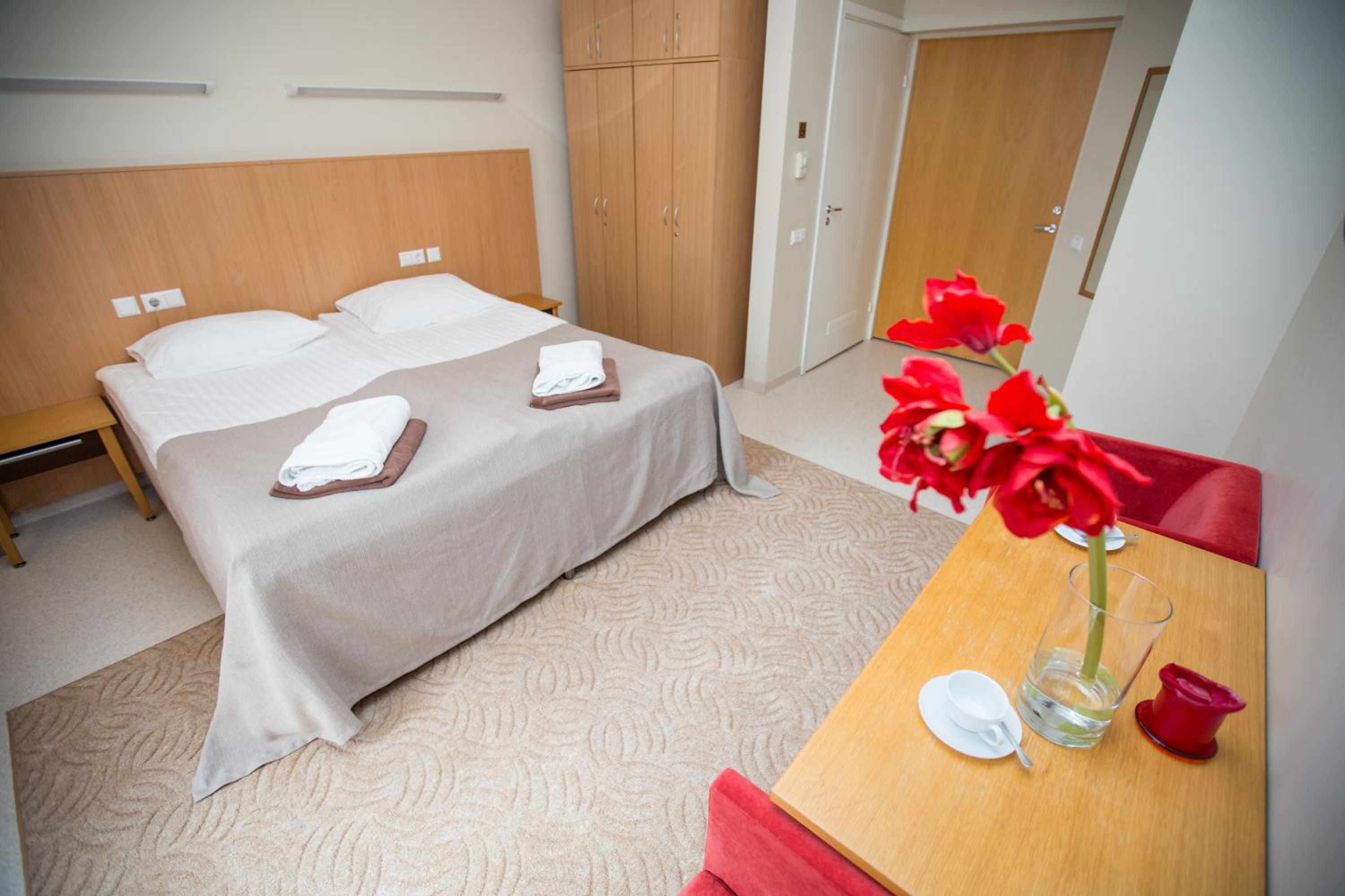 Economy Room with Health Program, Breakfast and Swimming Pool Access