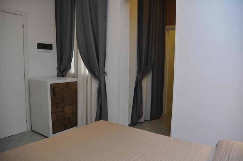 Economy Double Room photo 2