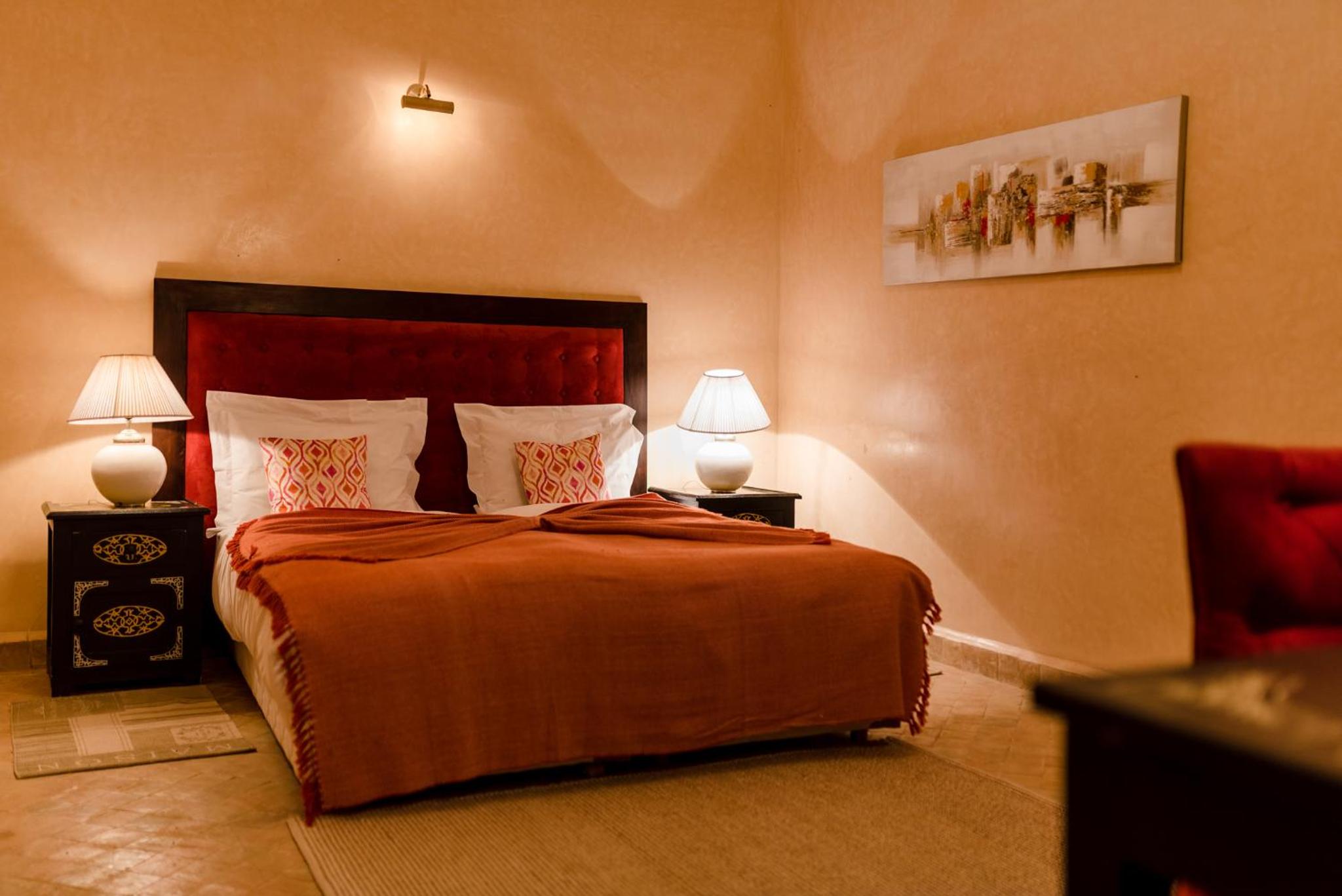 Three-Bedroom Villa with Private Pool - Photo 8