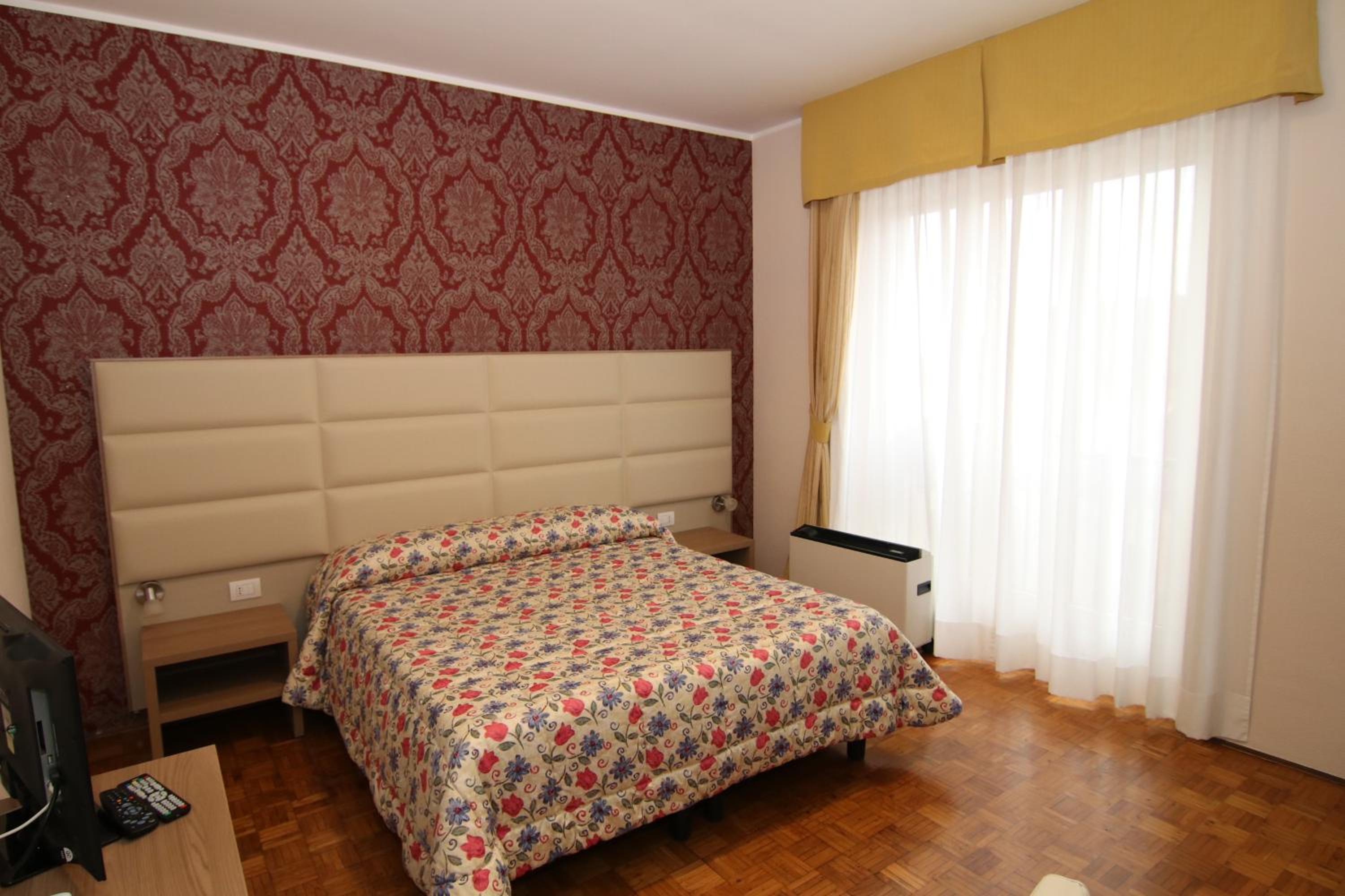Single Room photo 3