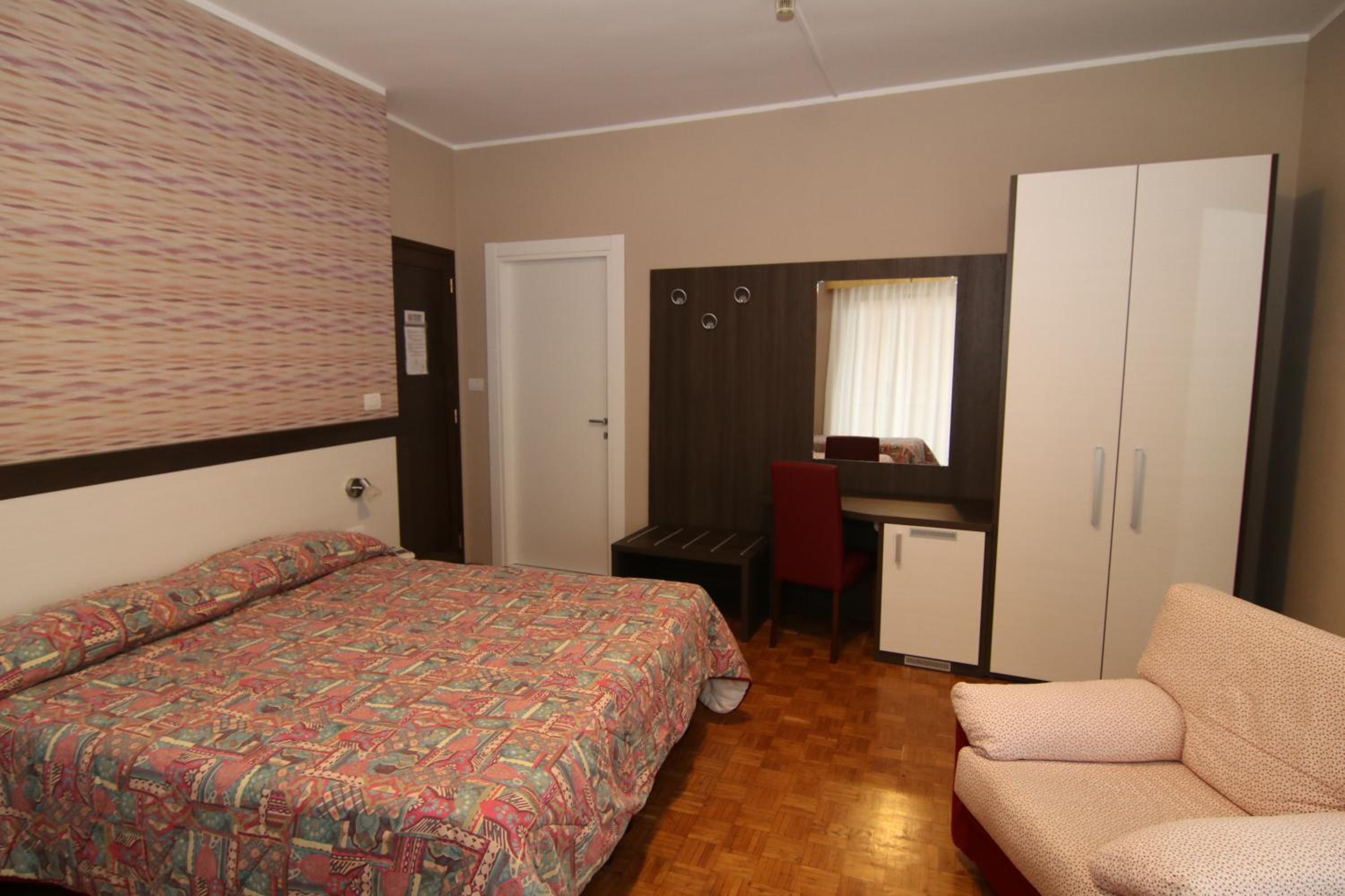 Single Room photo 1