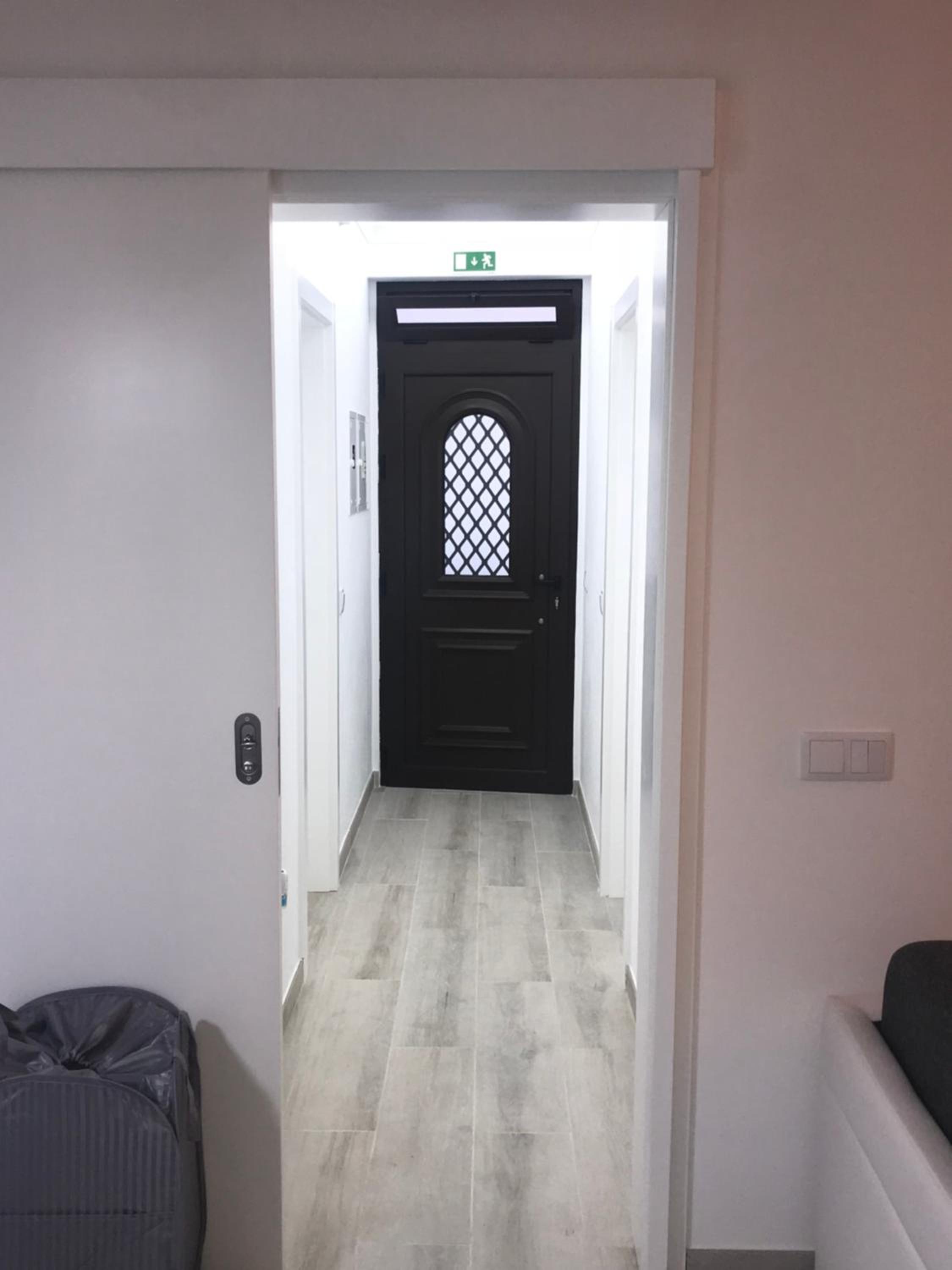 Two-Bedroom Apartment - Photo 17