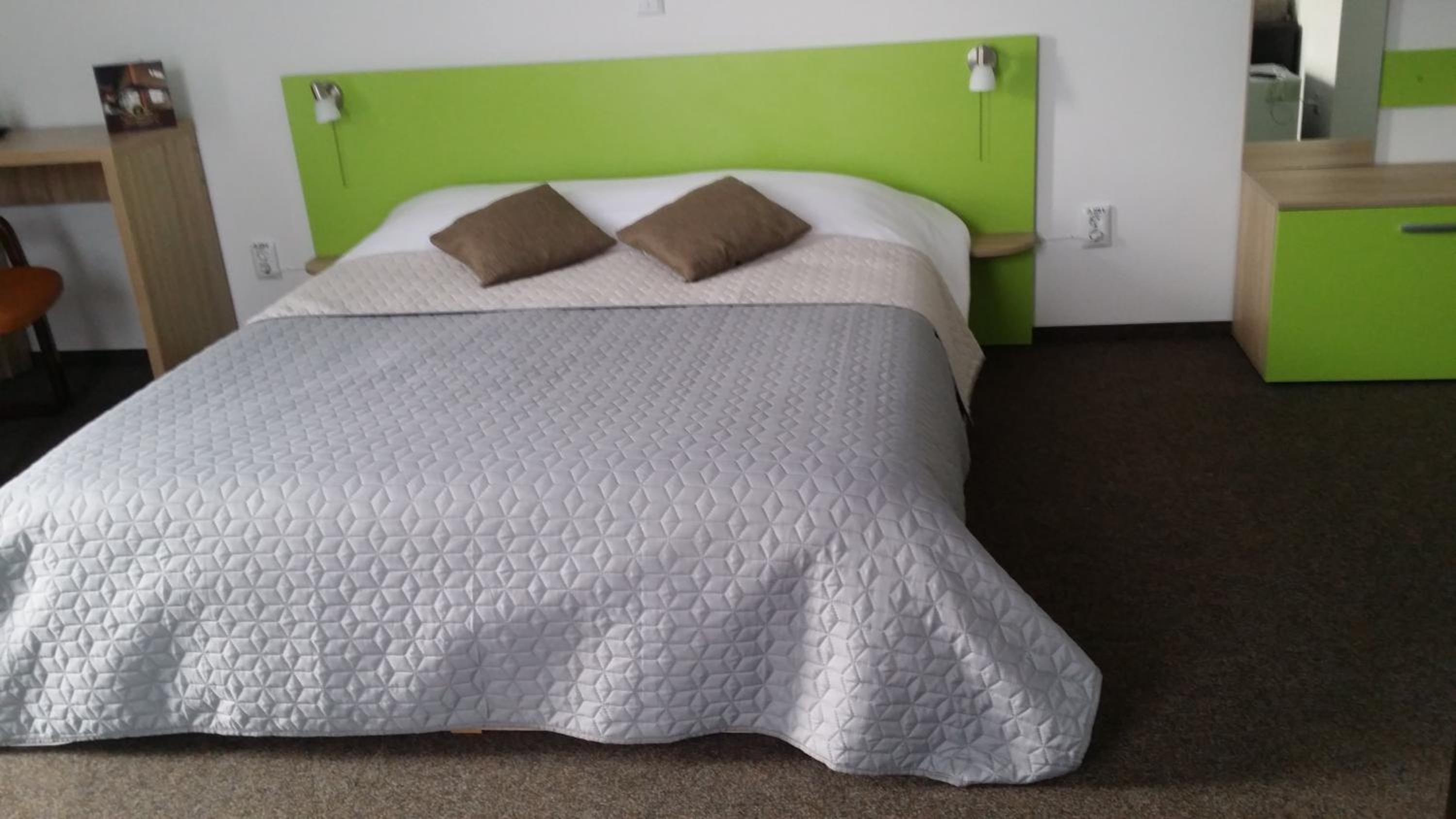 Deluxe Family Suite photo 2