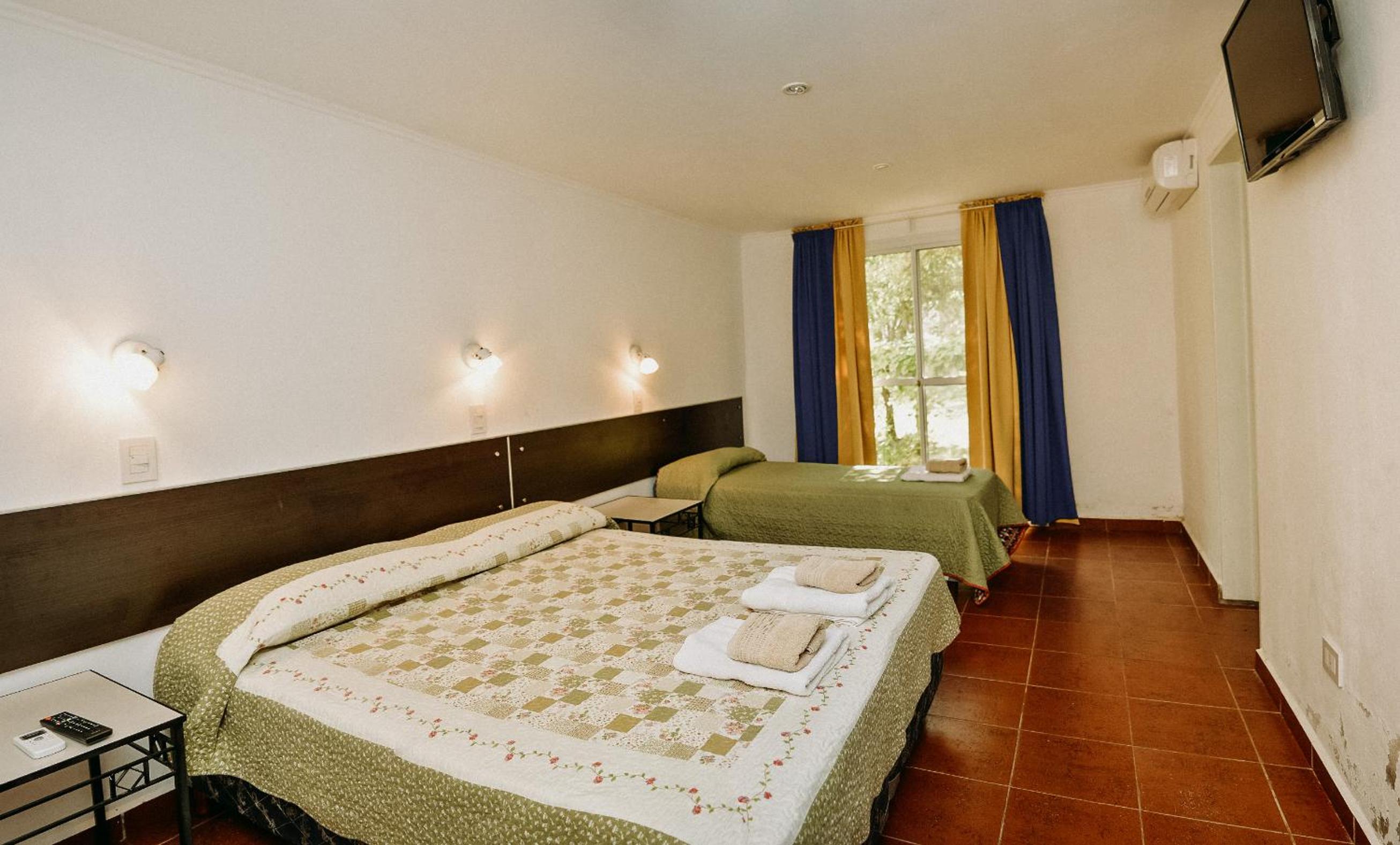 Superior Triple Room photo 3