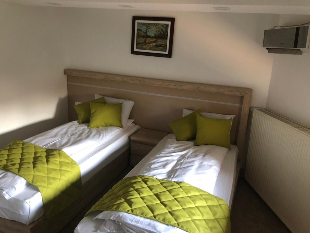 Standard Quadruple Room - Photo 1