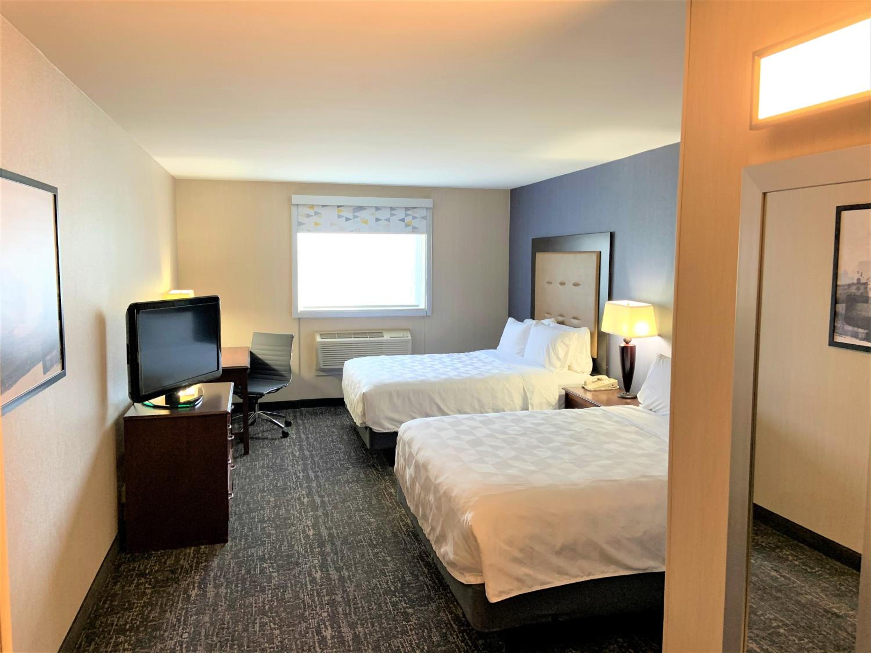 Standard Room with Two Queen Beds