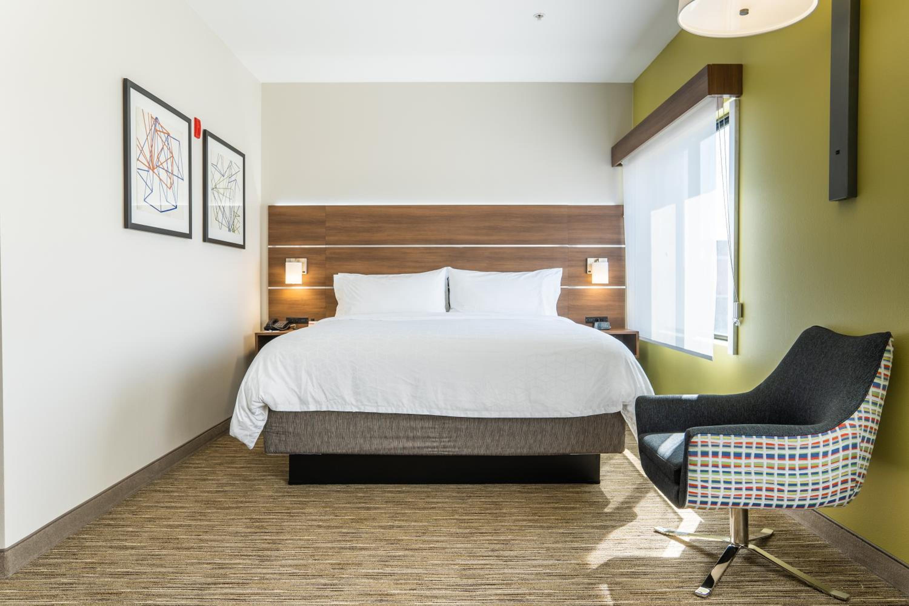 Standard King Room - Top Floor