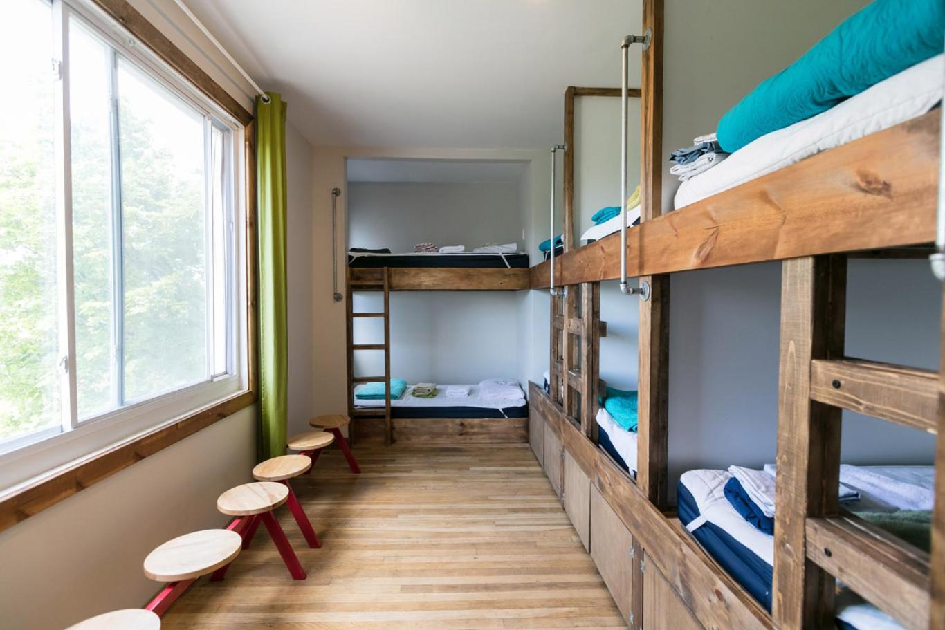 Bed in 10-Bed Mixed Dormitory Room