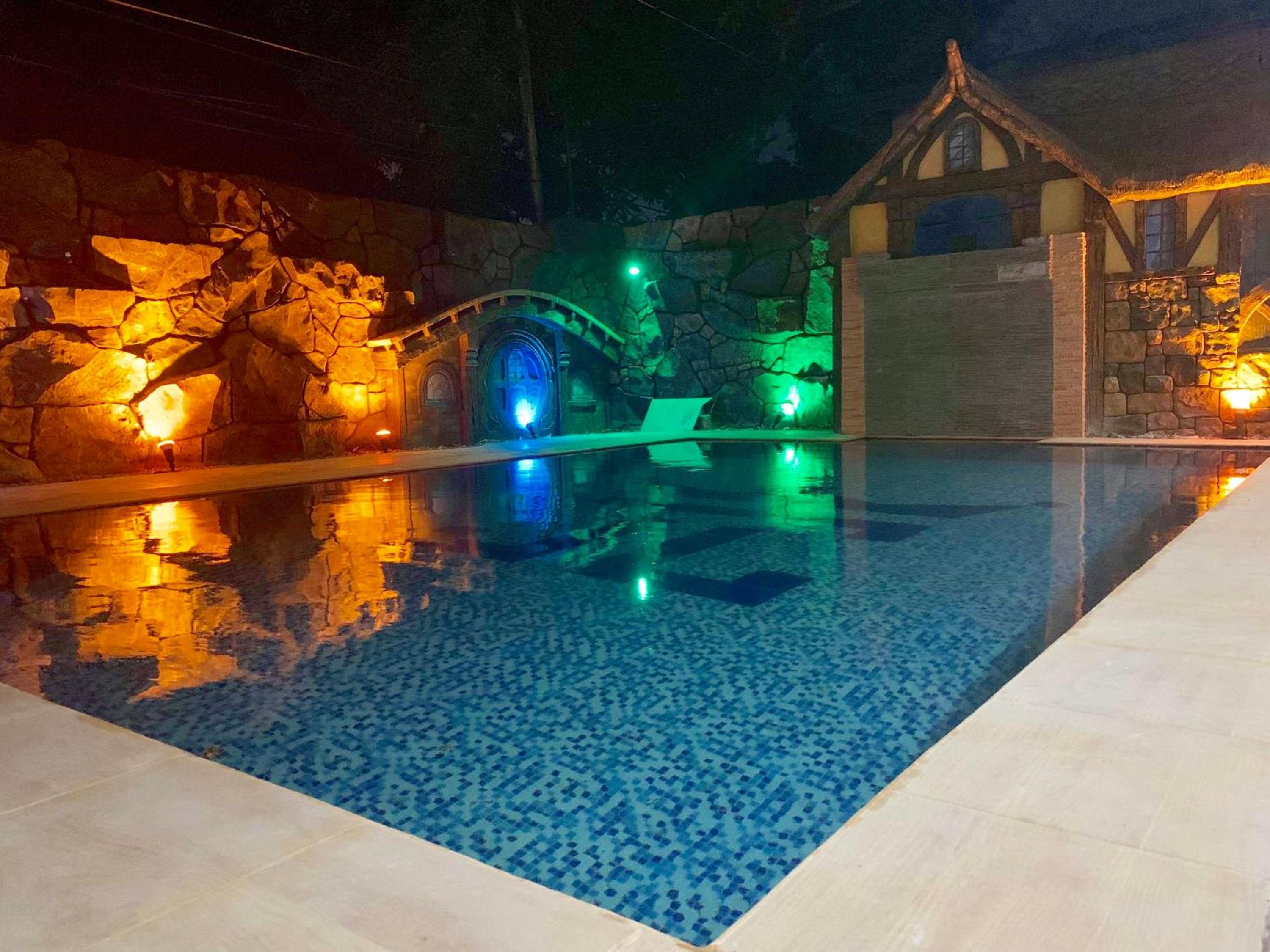 Two-Bedroom Villa - Photo 10