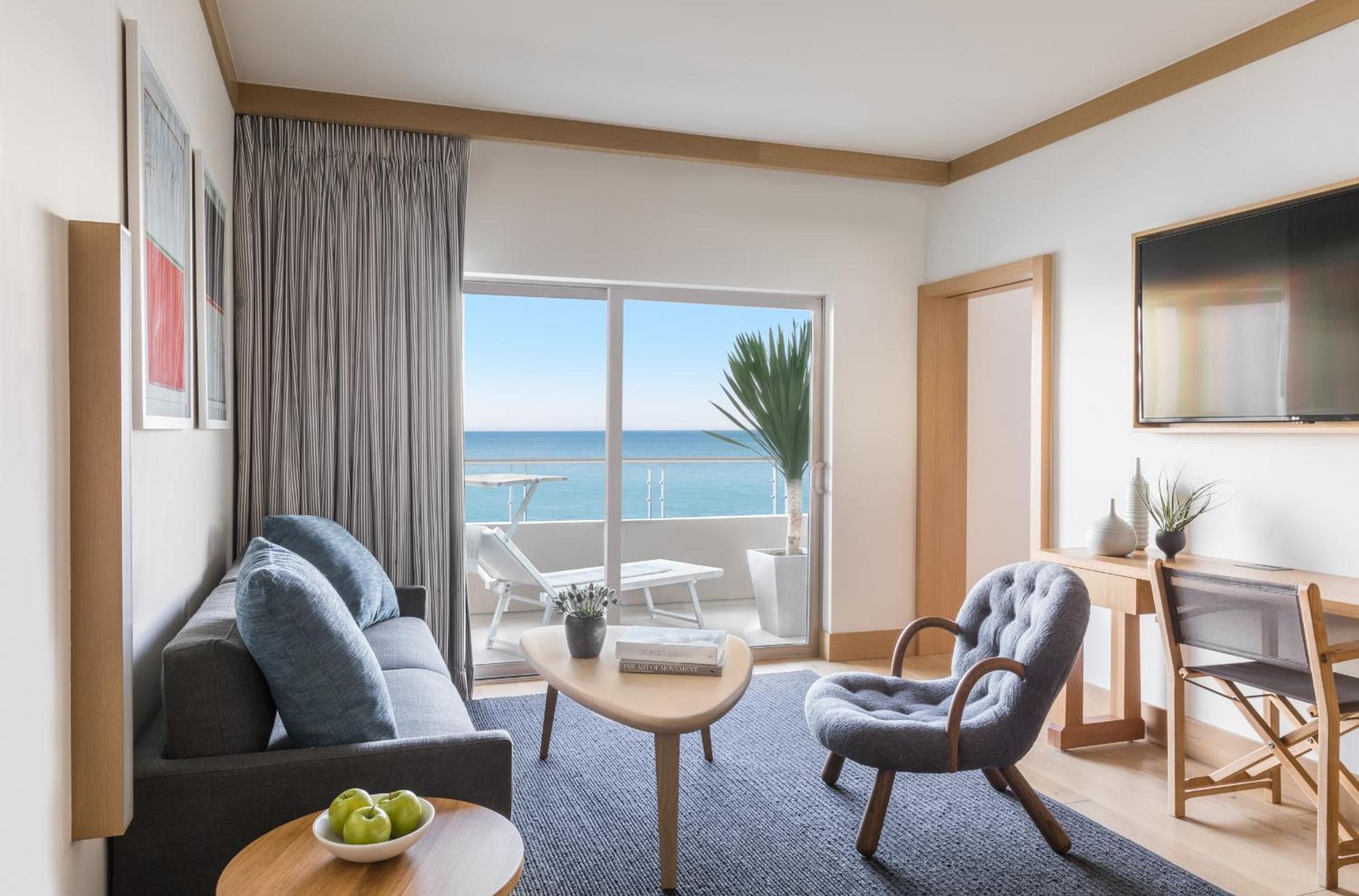 Junior Suite with Ocean View - Photo 1