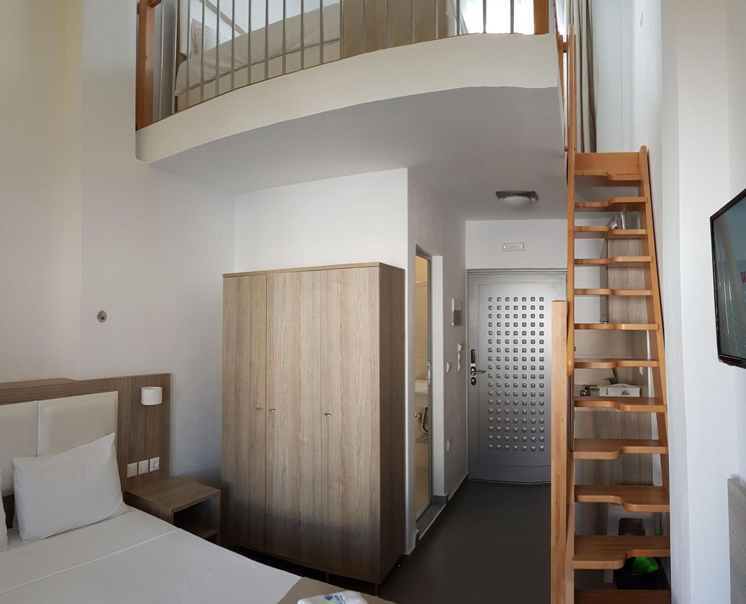 Apartment - Split Level