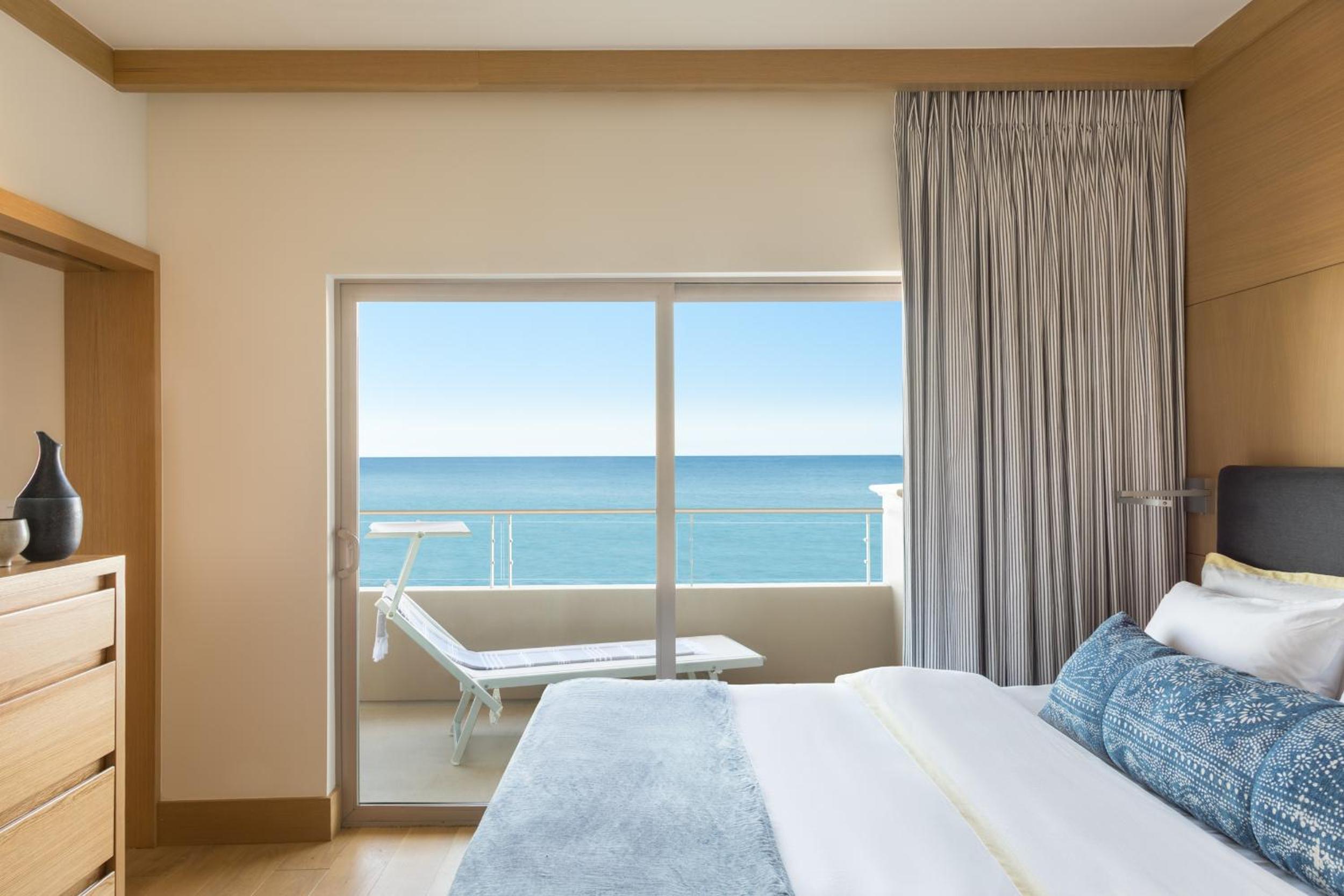 Junior Suite with Ocean View - Photo 3