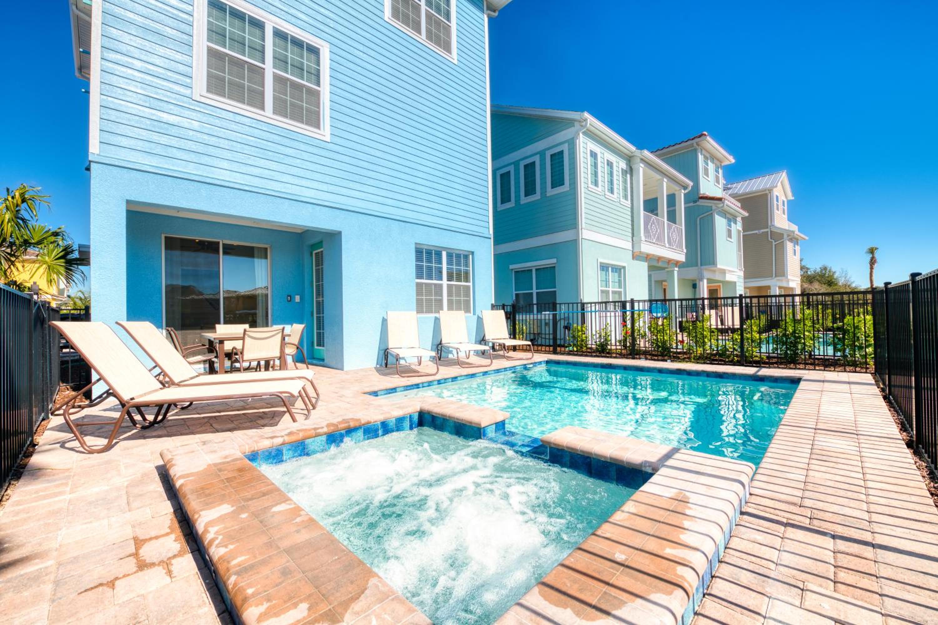 Four Bedroom Elite Cottage