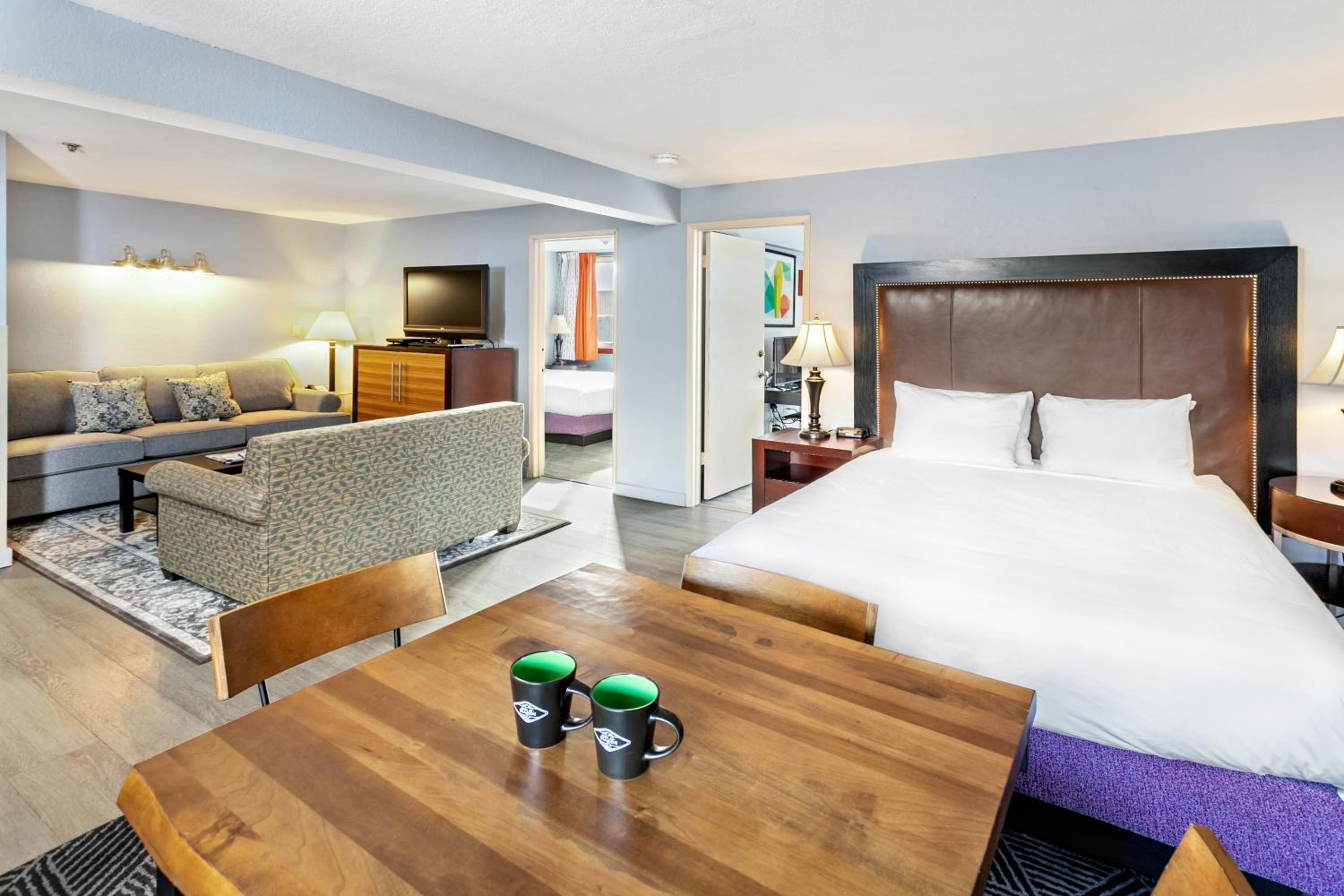 Two-Bedroom Suite photo 1
