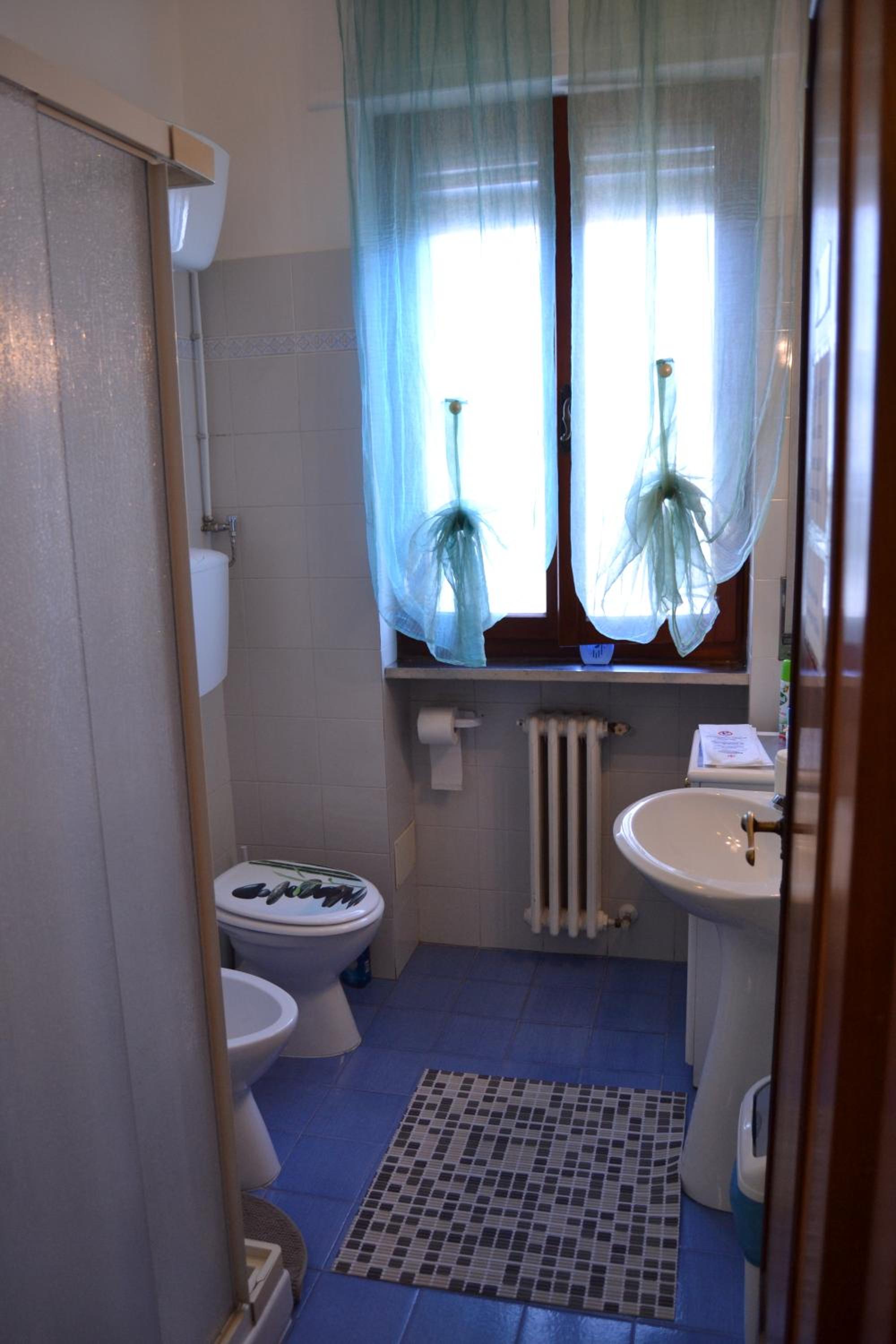 Triple Room With Private External Bathroom photo 2