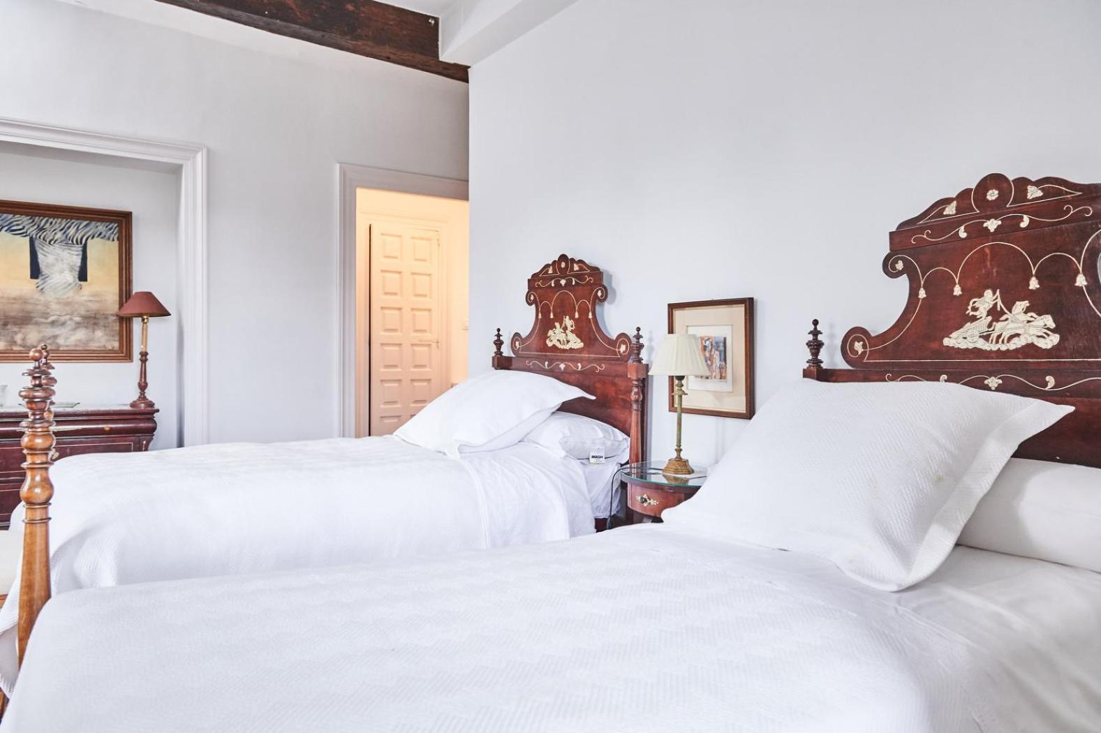 Deluxe Twin Room photo 2