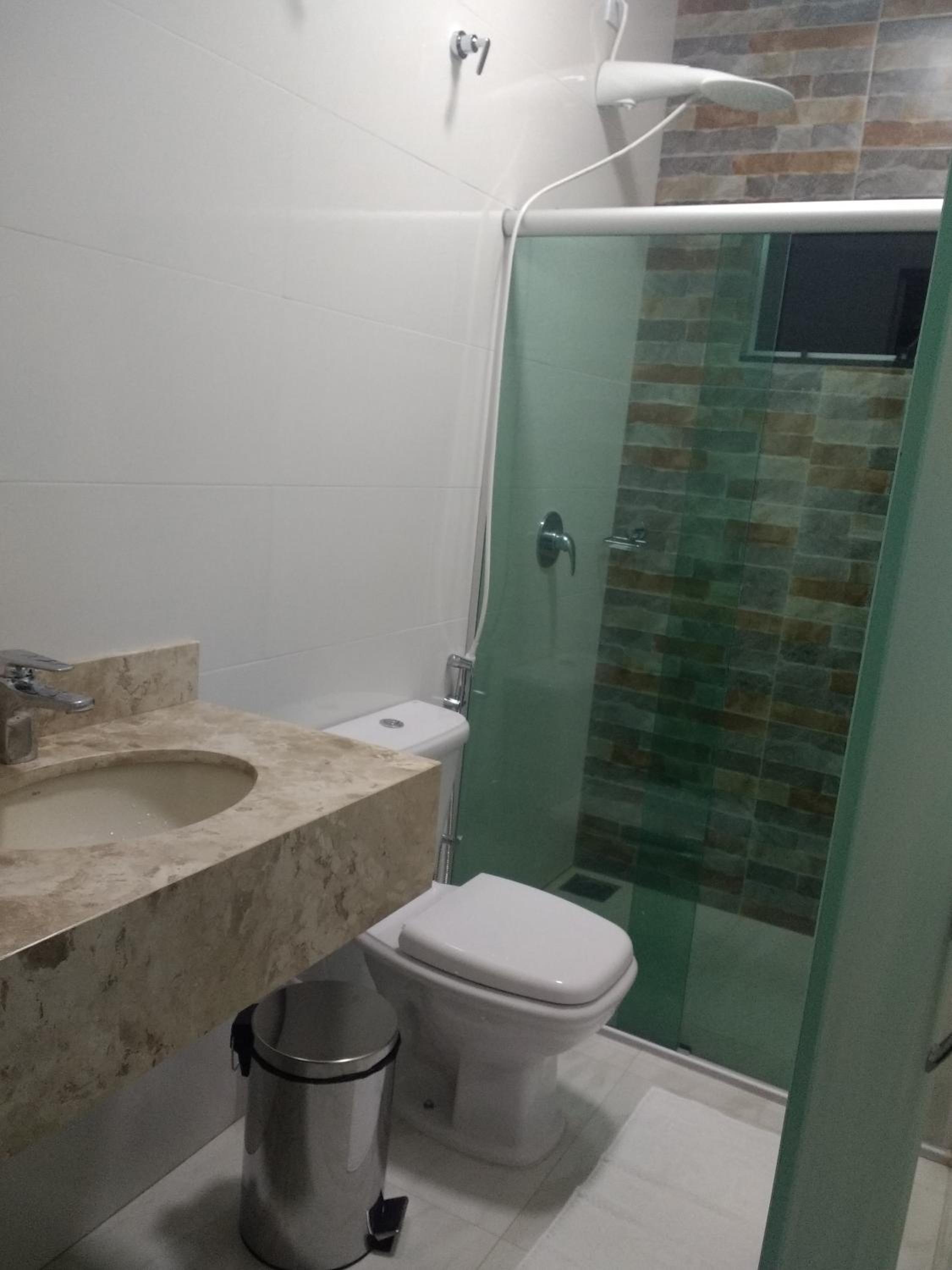 Deluxe King Suite - Photo 19