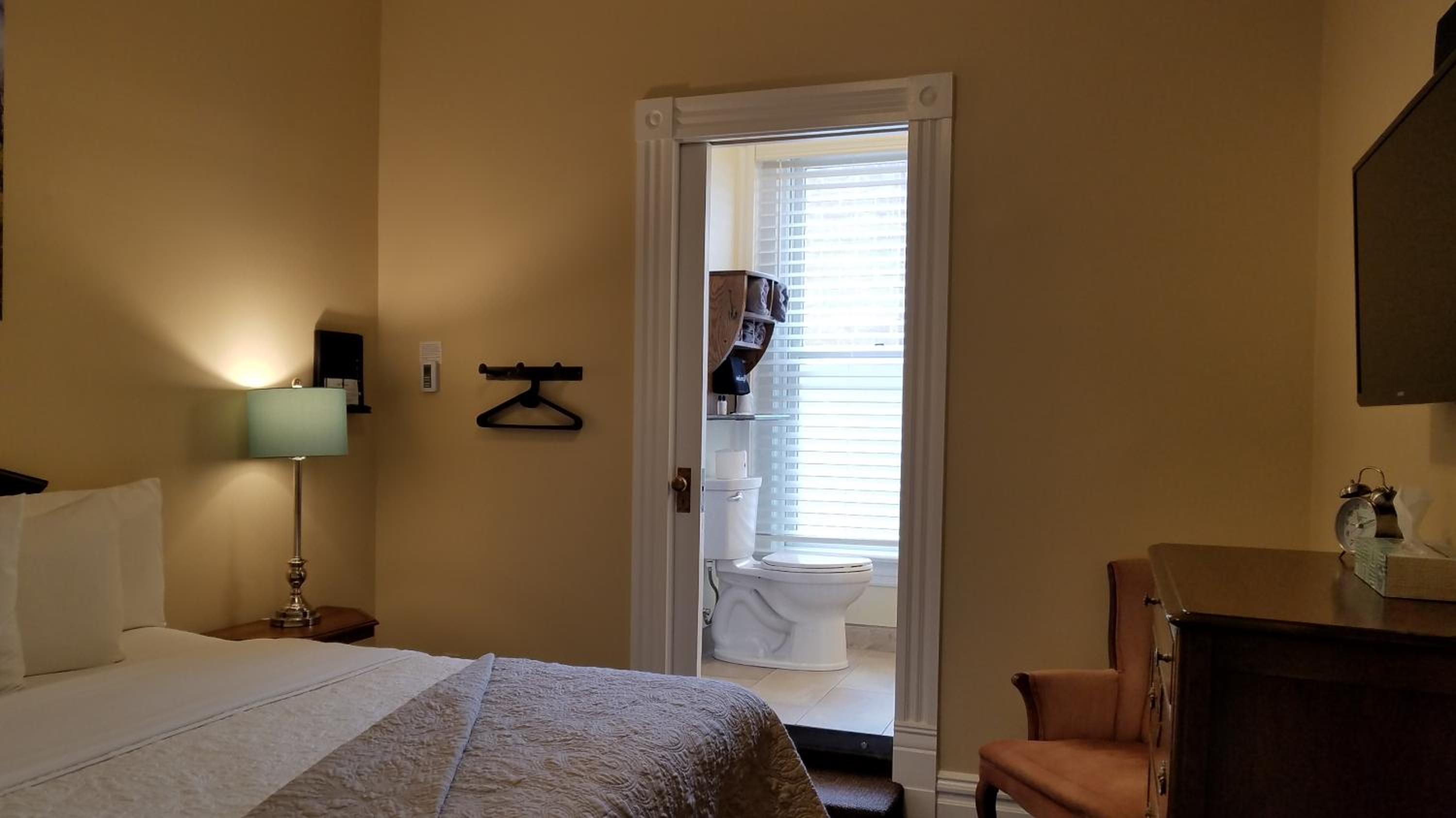 Petite Room 1 (no view)