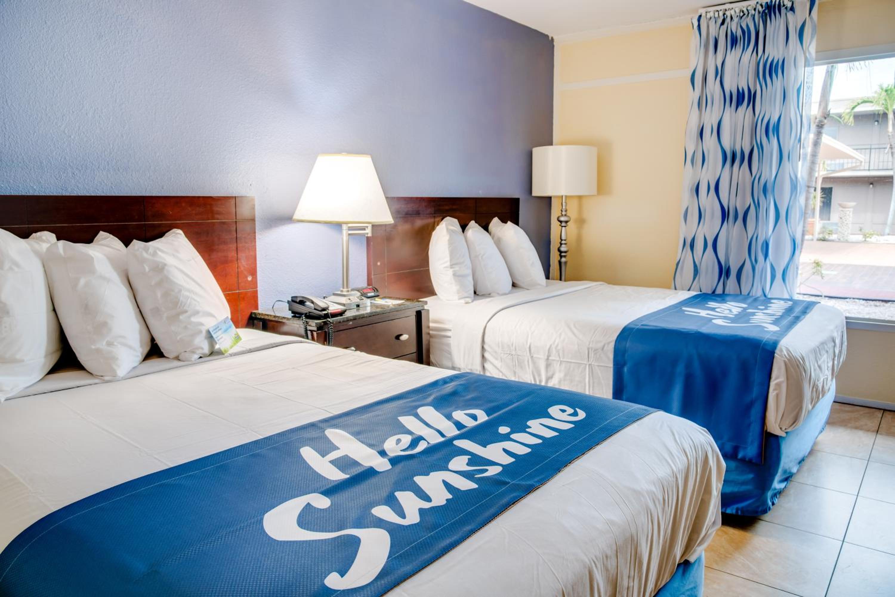 Double Room with Two Double Beds - Non-Smoking - Photo 1
