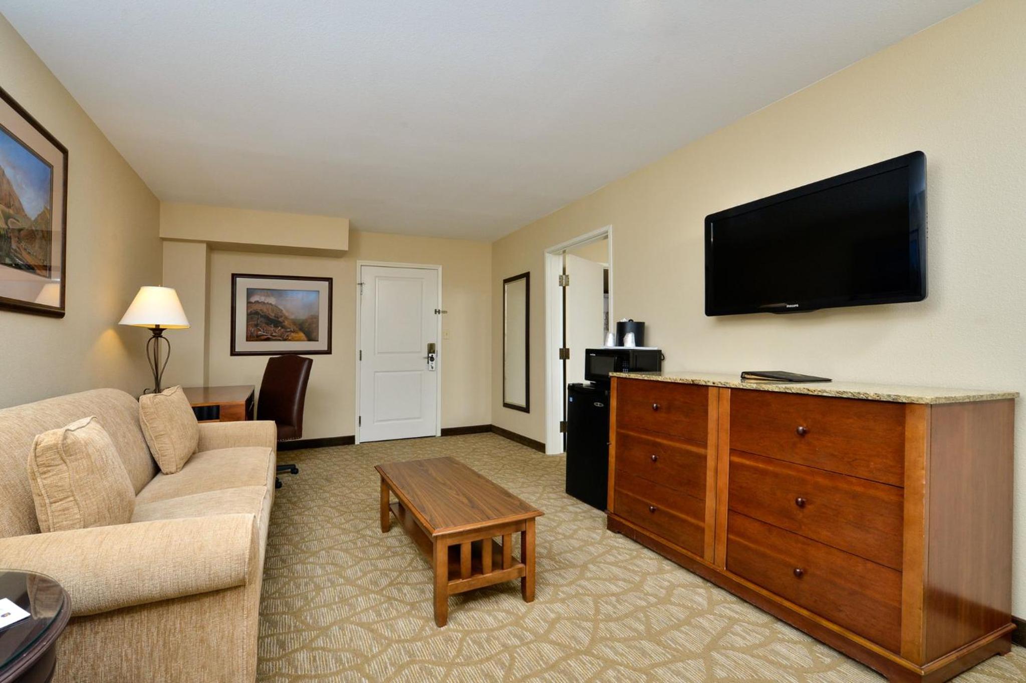 King Suite - Photo 6
