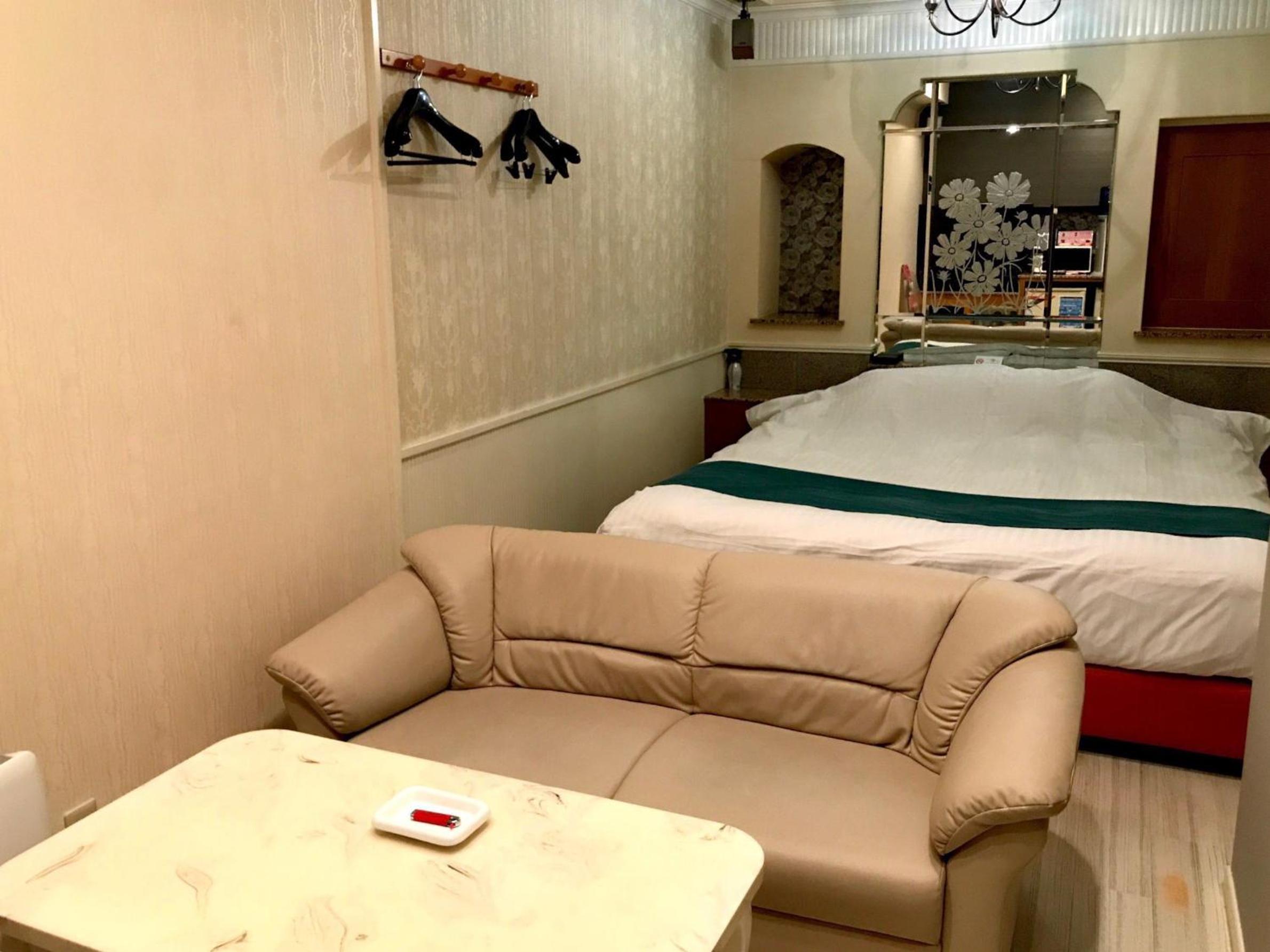 Standard Double Room - Photo 4