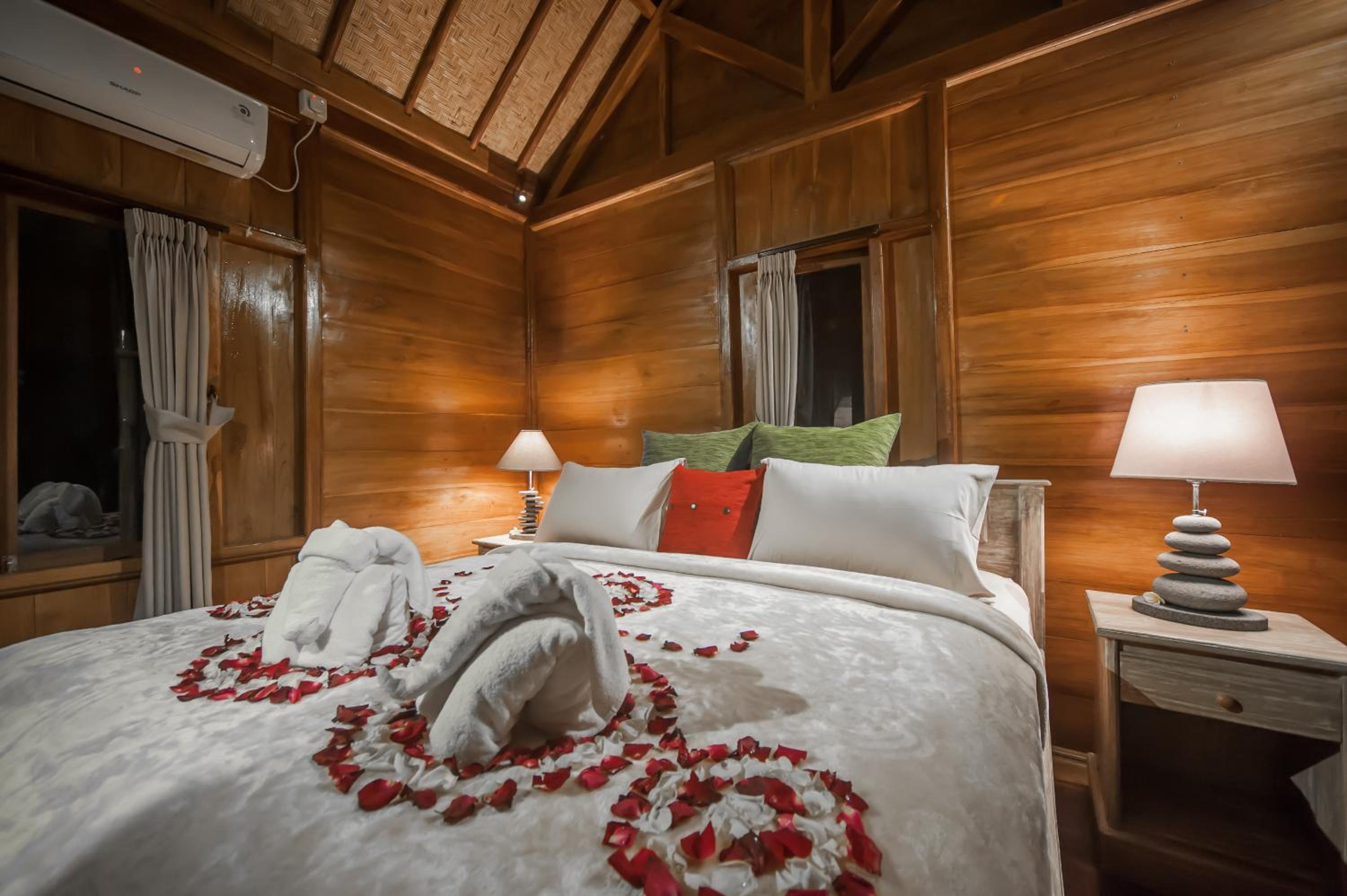 Double Room with Patio - Photo 8