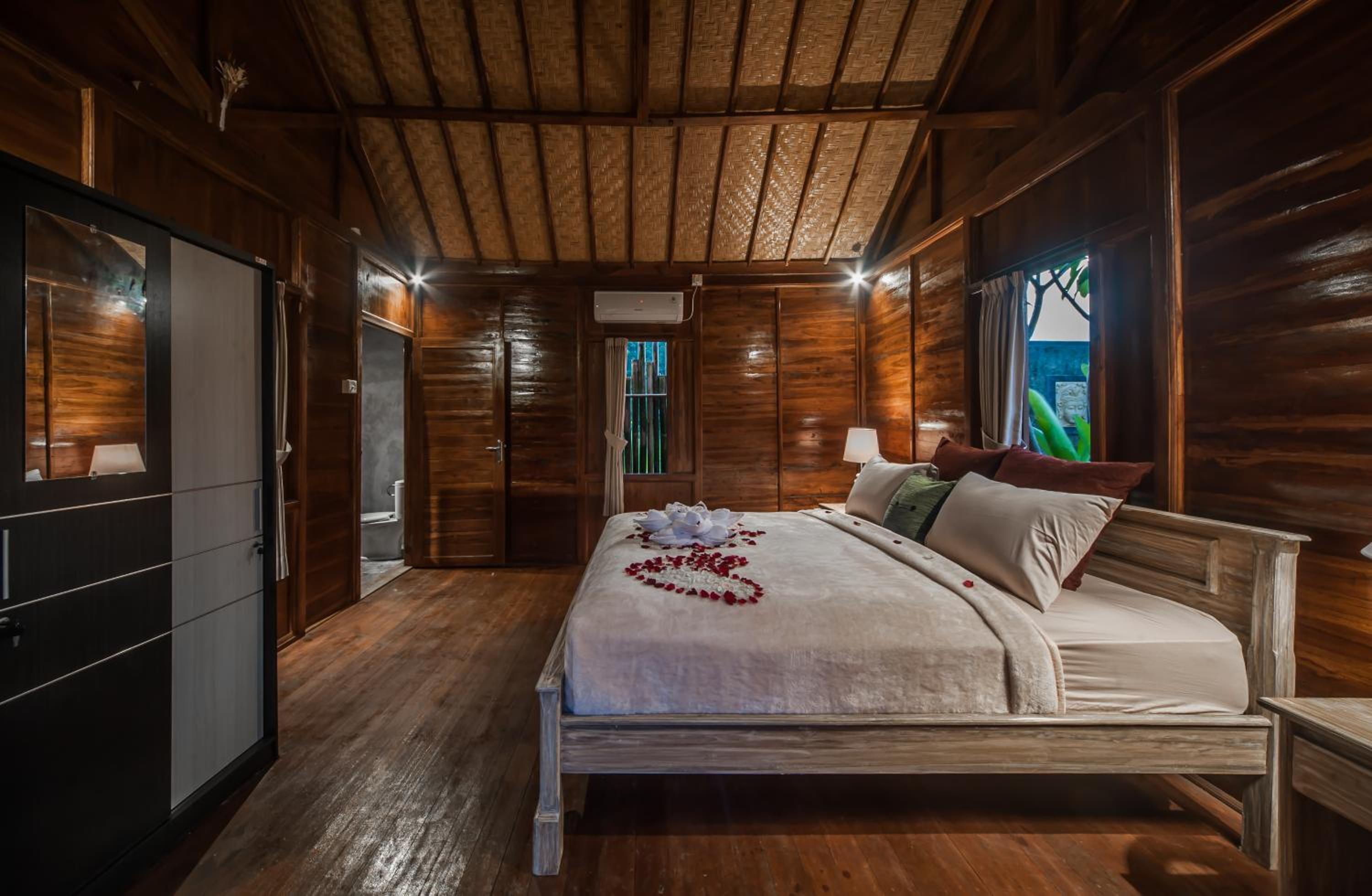 King Room with Garden View - Photo 23