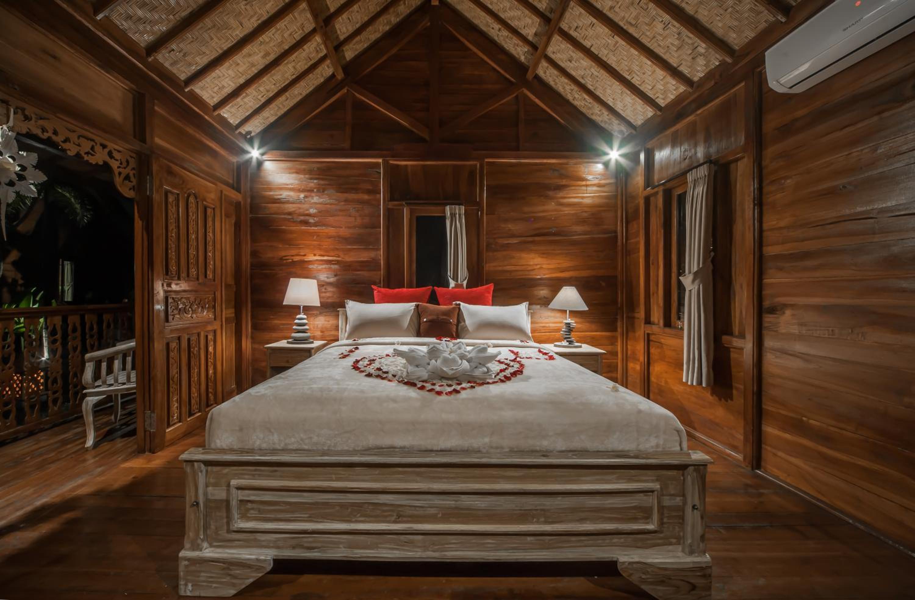 King Room with Garden View - Photo 16
