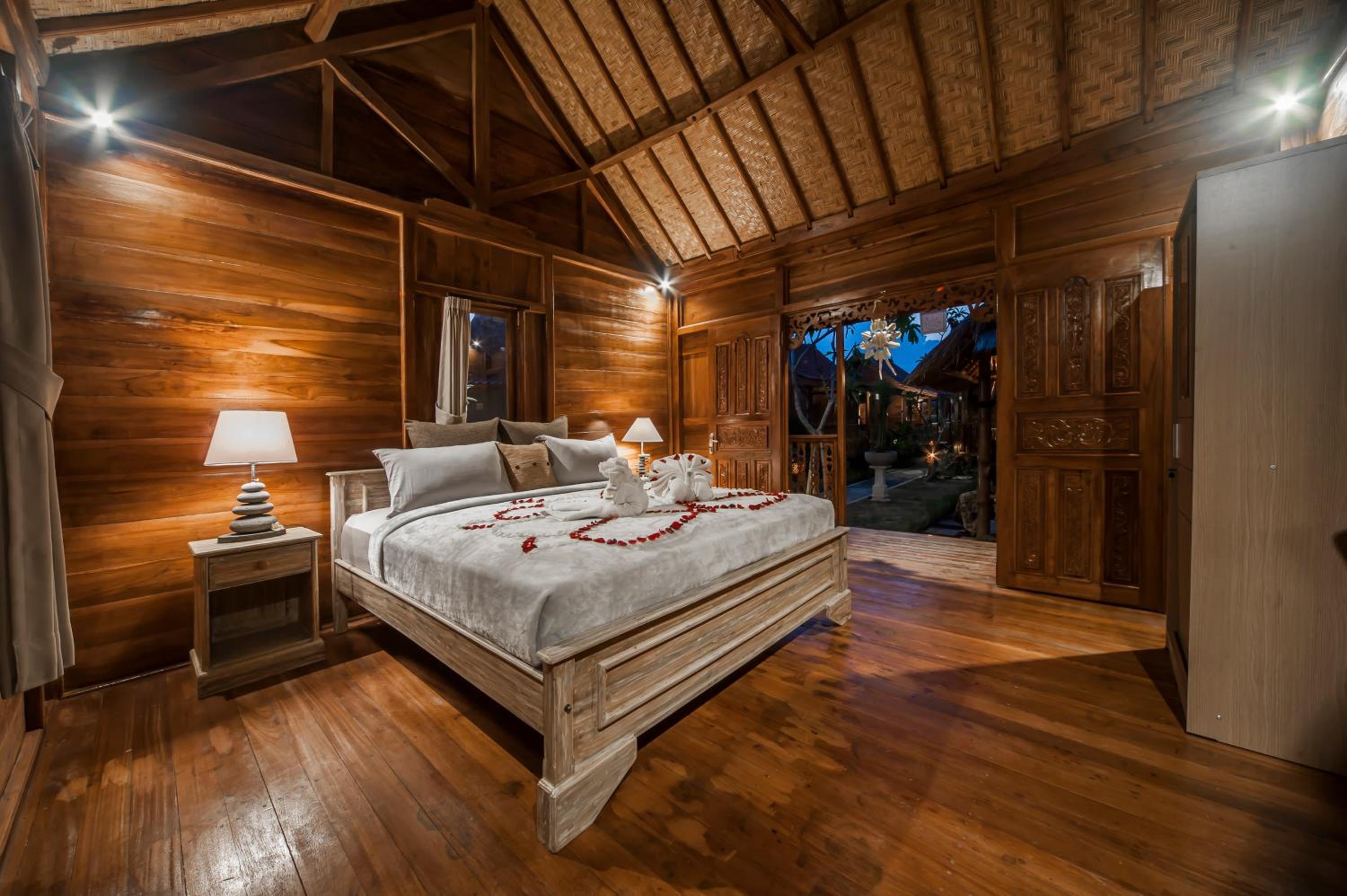 King Room with Garden View - Photo 13