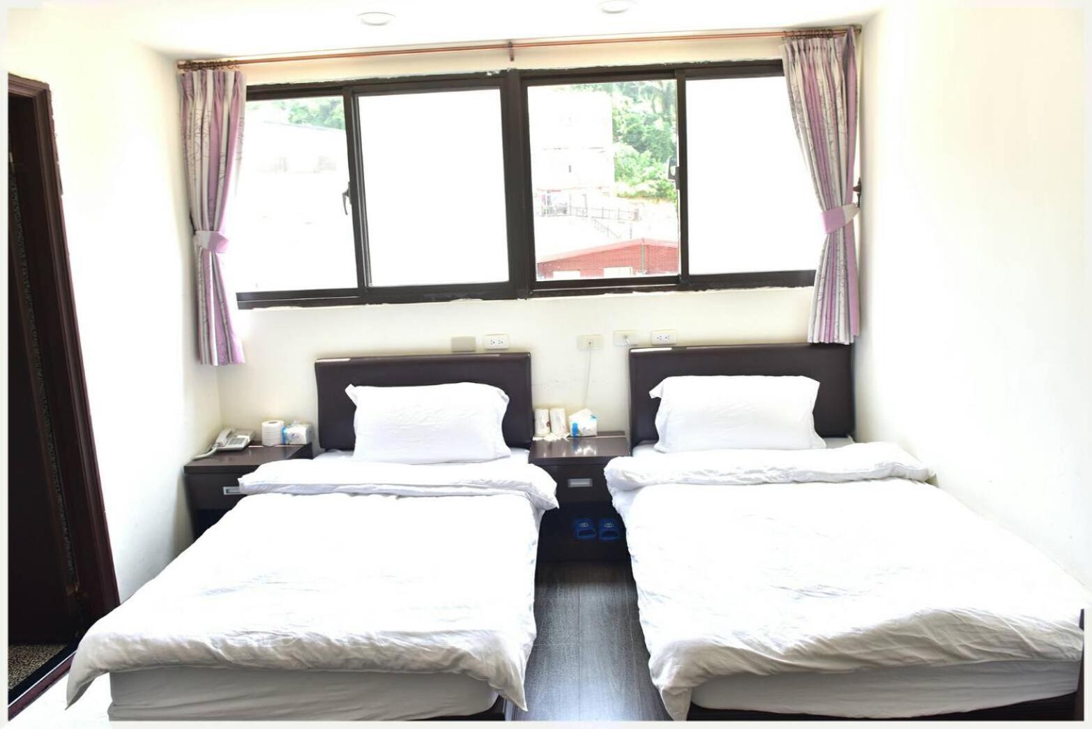 King Room with Mountain View photo 2
