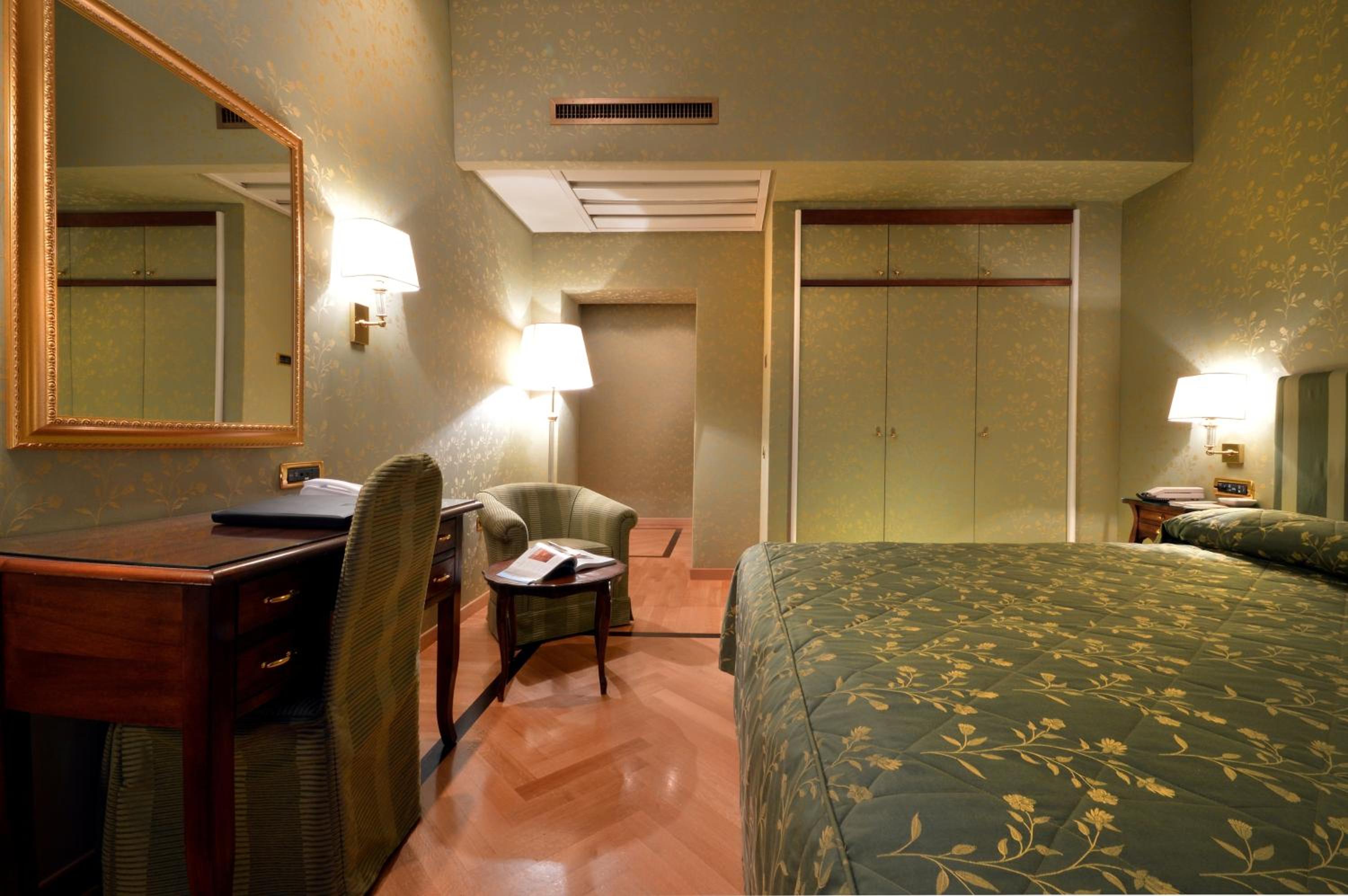 Double Room with Courtyard View