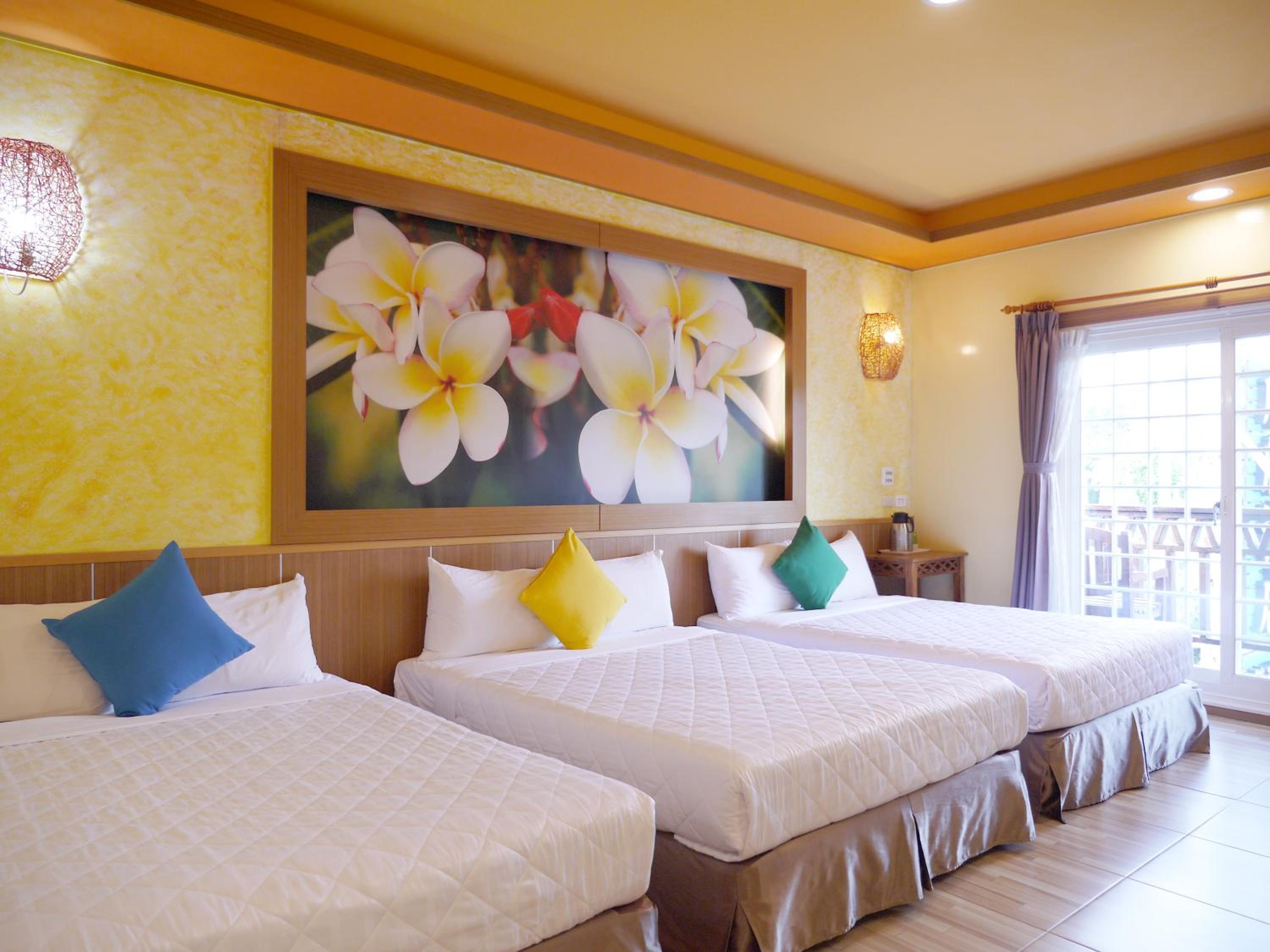 Family Suite with Balcony photo 1
