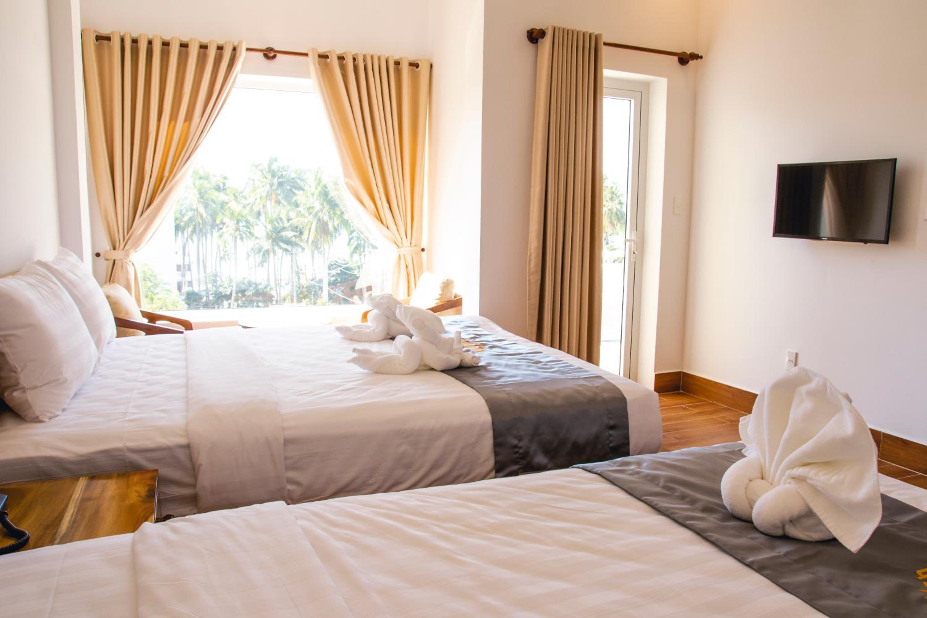 Family Suite with Balcony