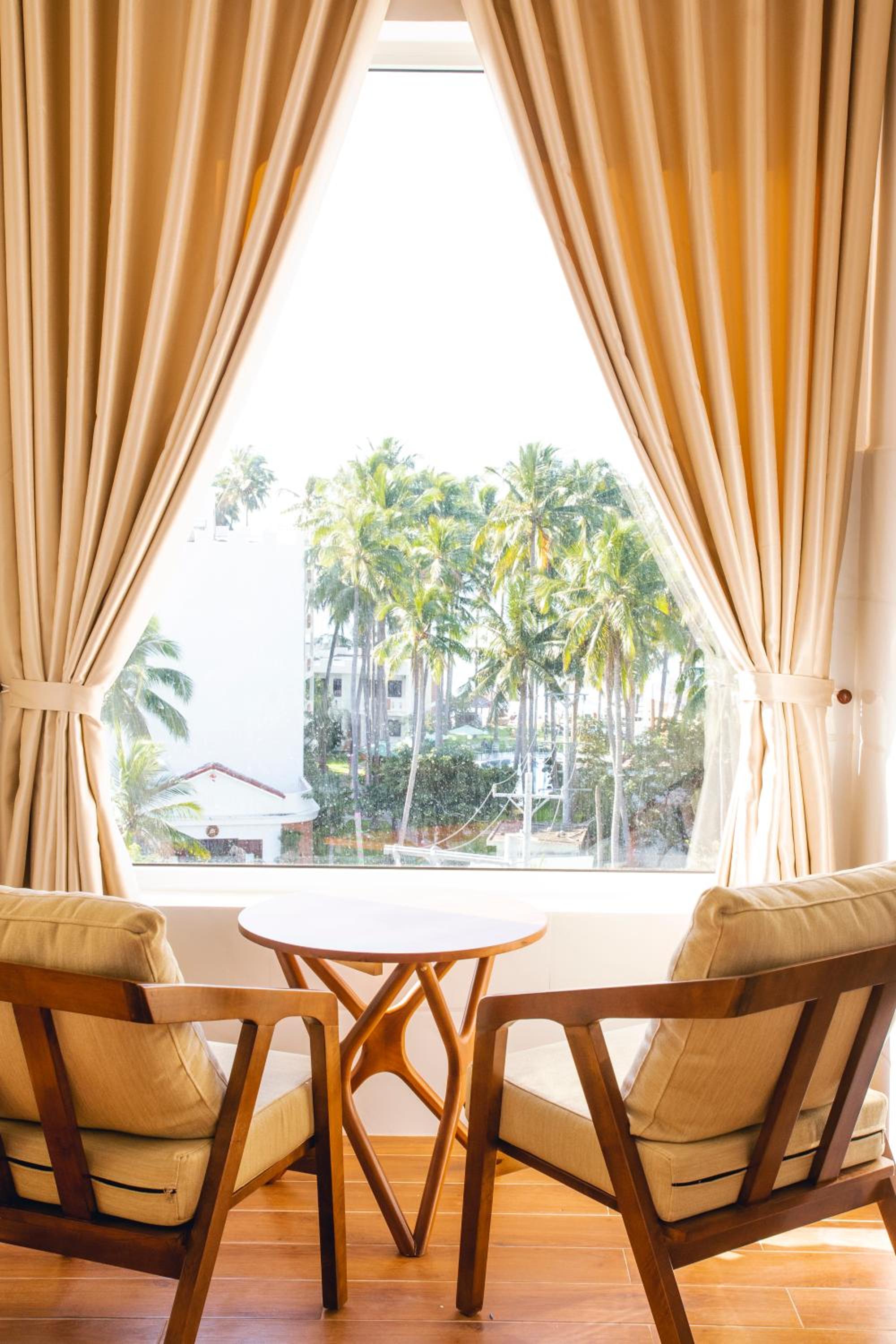 Deluxe Twin Room with Sea View photo 3