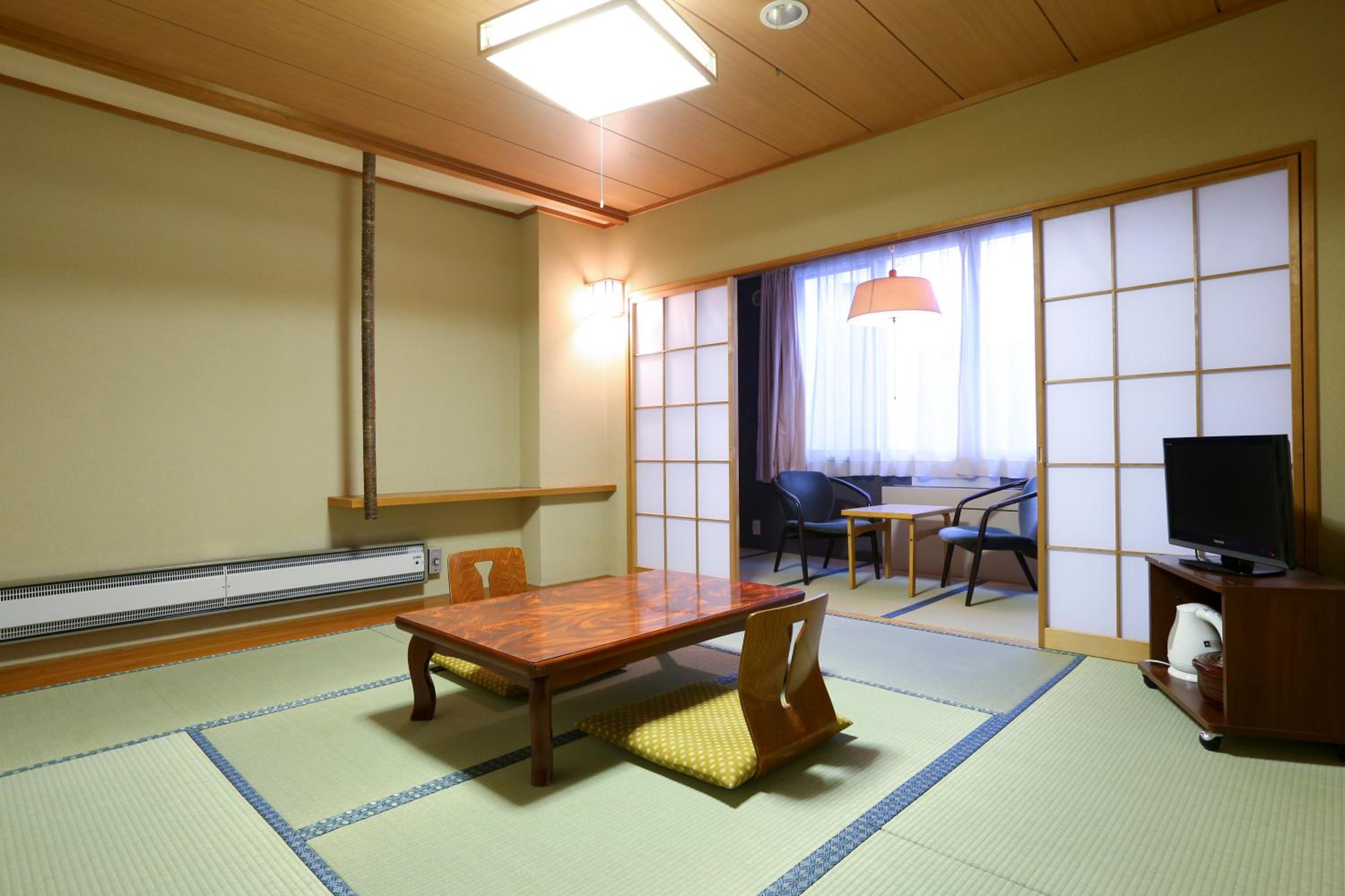 Japanese-Style Room with Private Bathroom - Non-Smoking photo 1