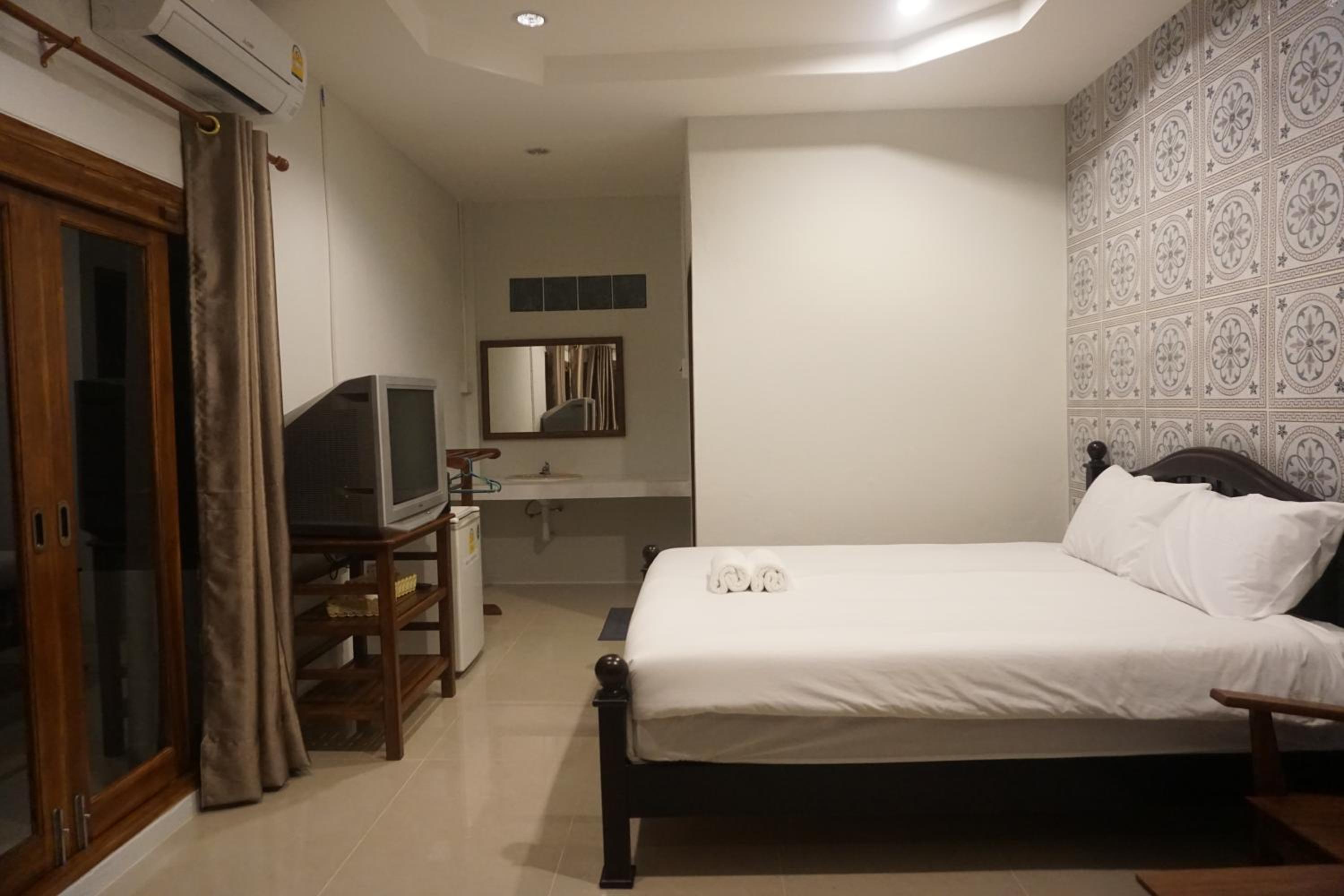 Superior Double or Twin Room with Terrace