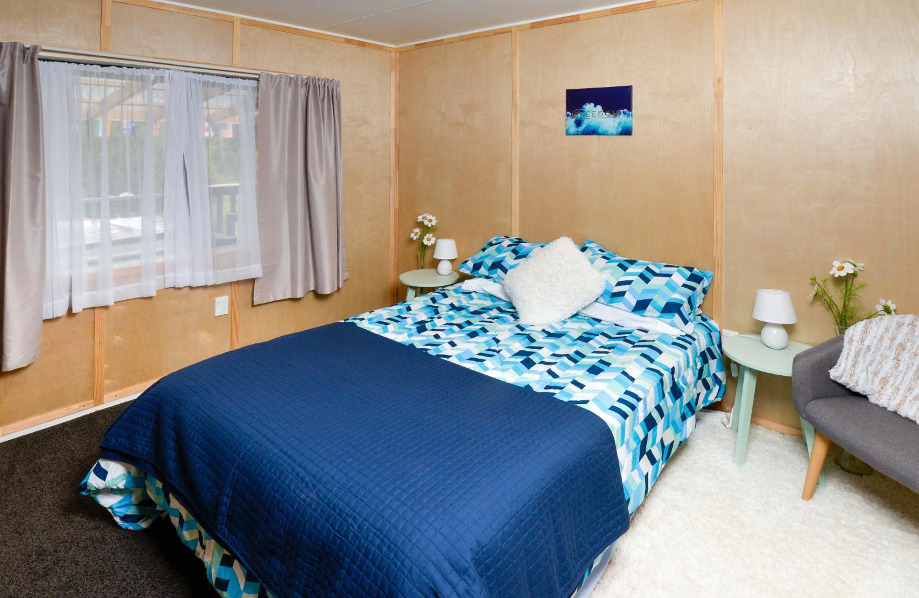 Double Room with Shared Bathroom photo 2