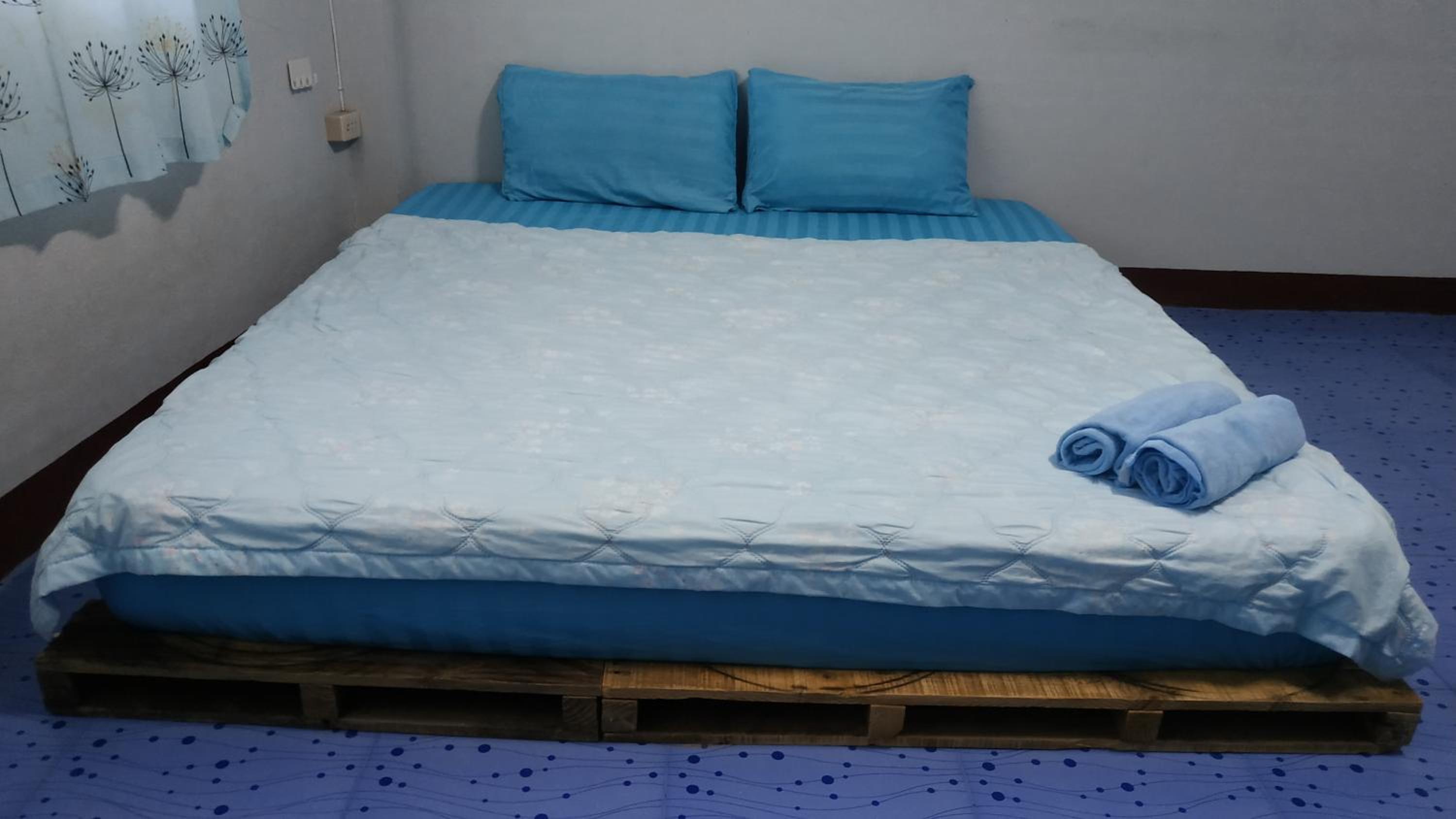 Small Double Room photo 1