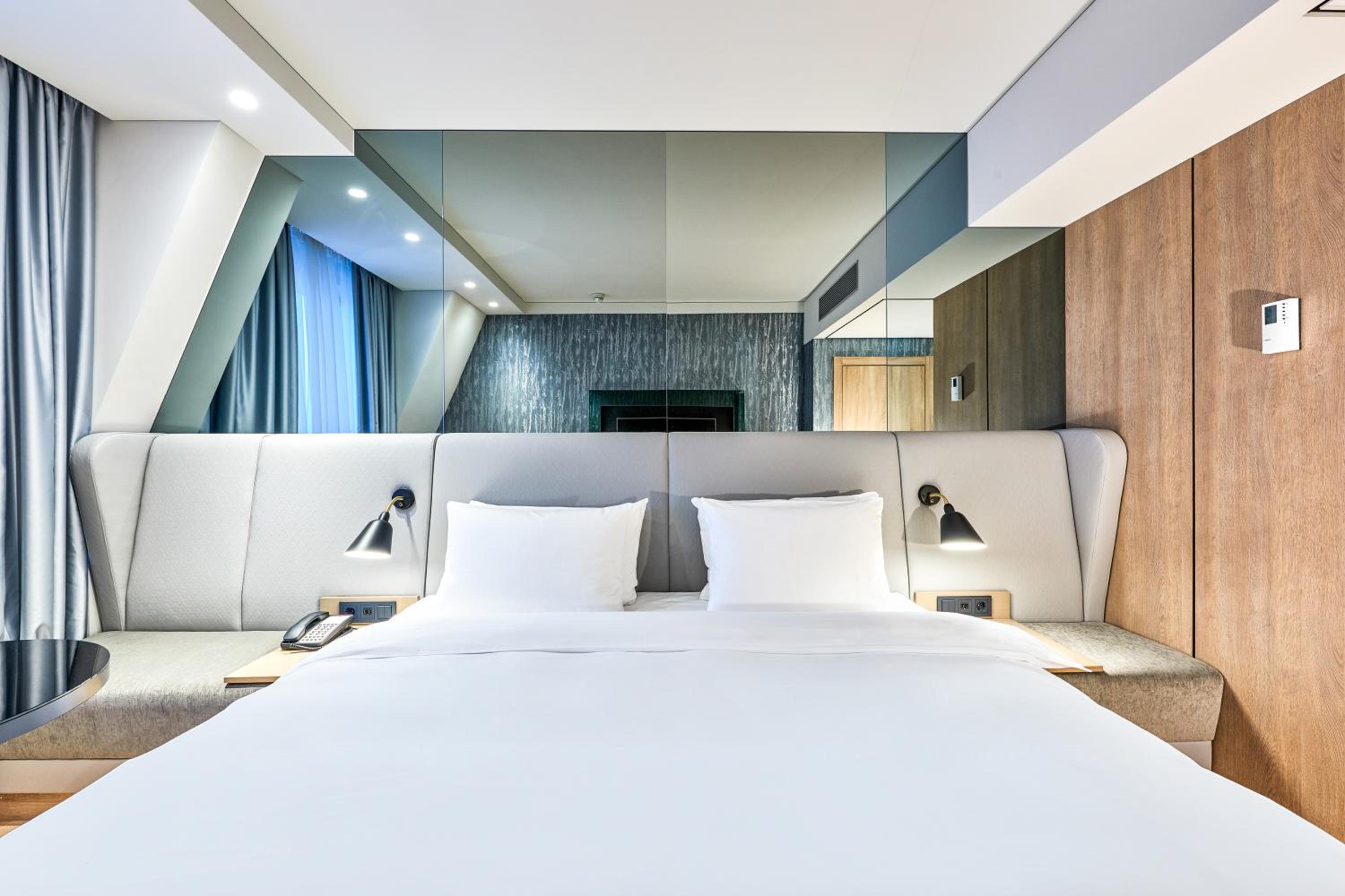 Standard Double or Twin Room - Photo 2