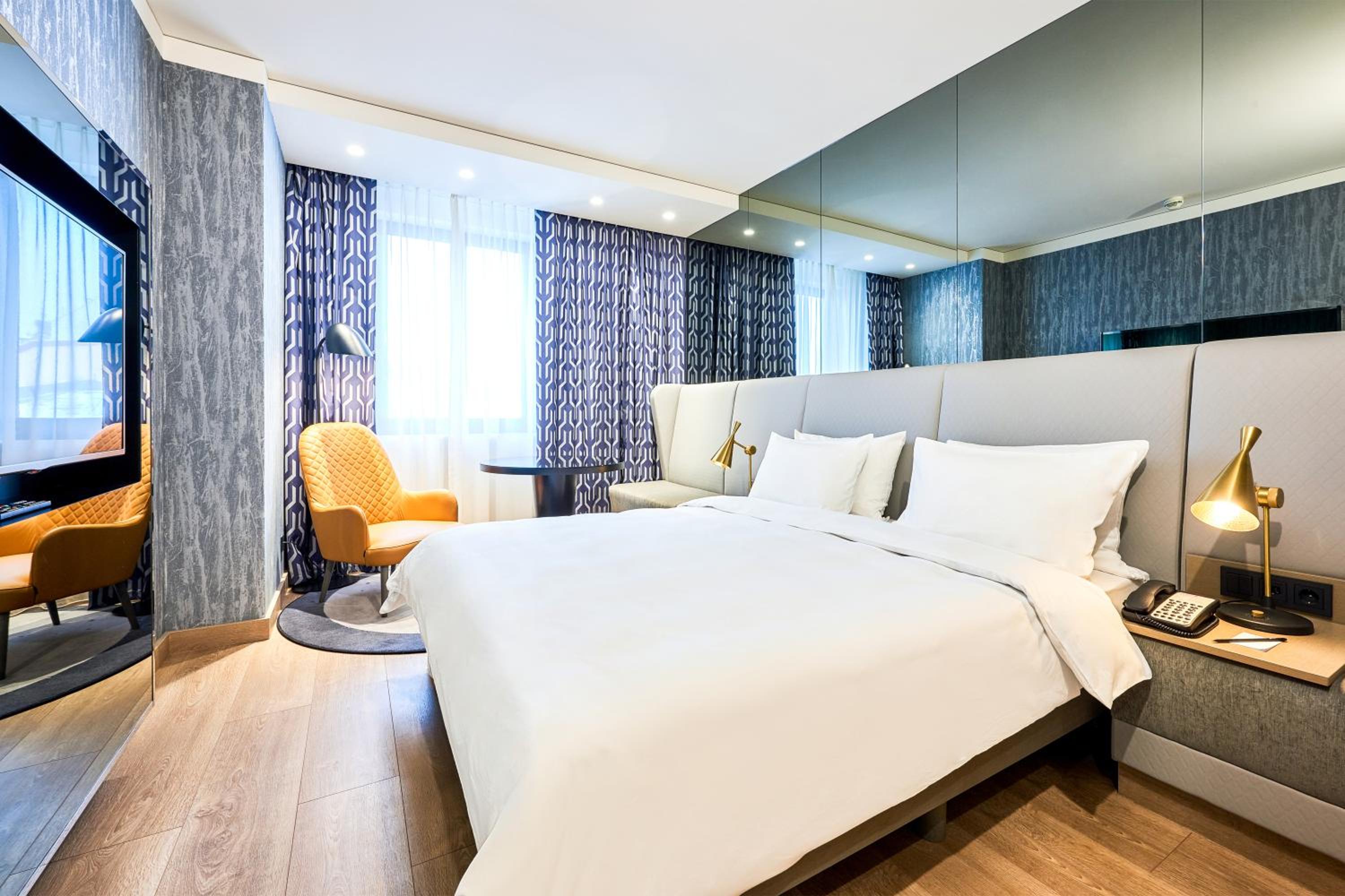Standard Double or Twin Room - Photo 1