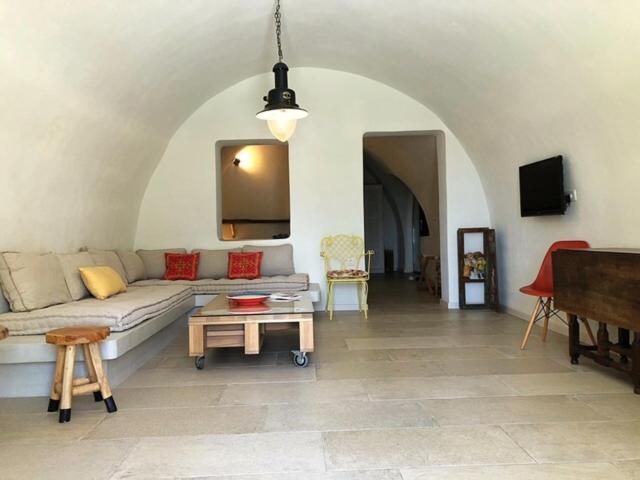 Two-Bedroom Villa - Photo 14