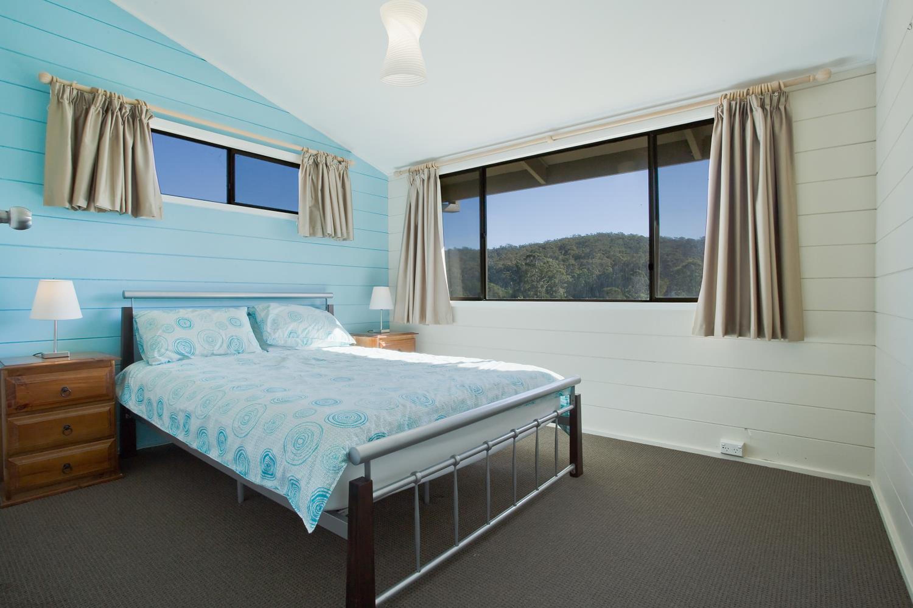 Four-Bedroom House photo 1