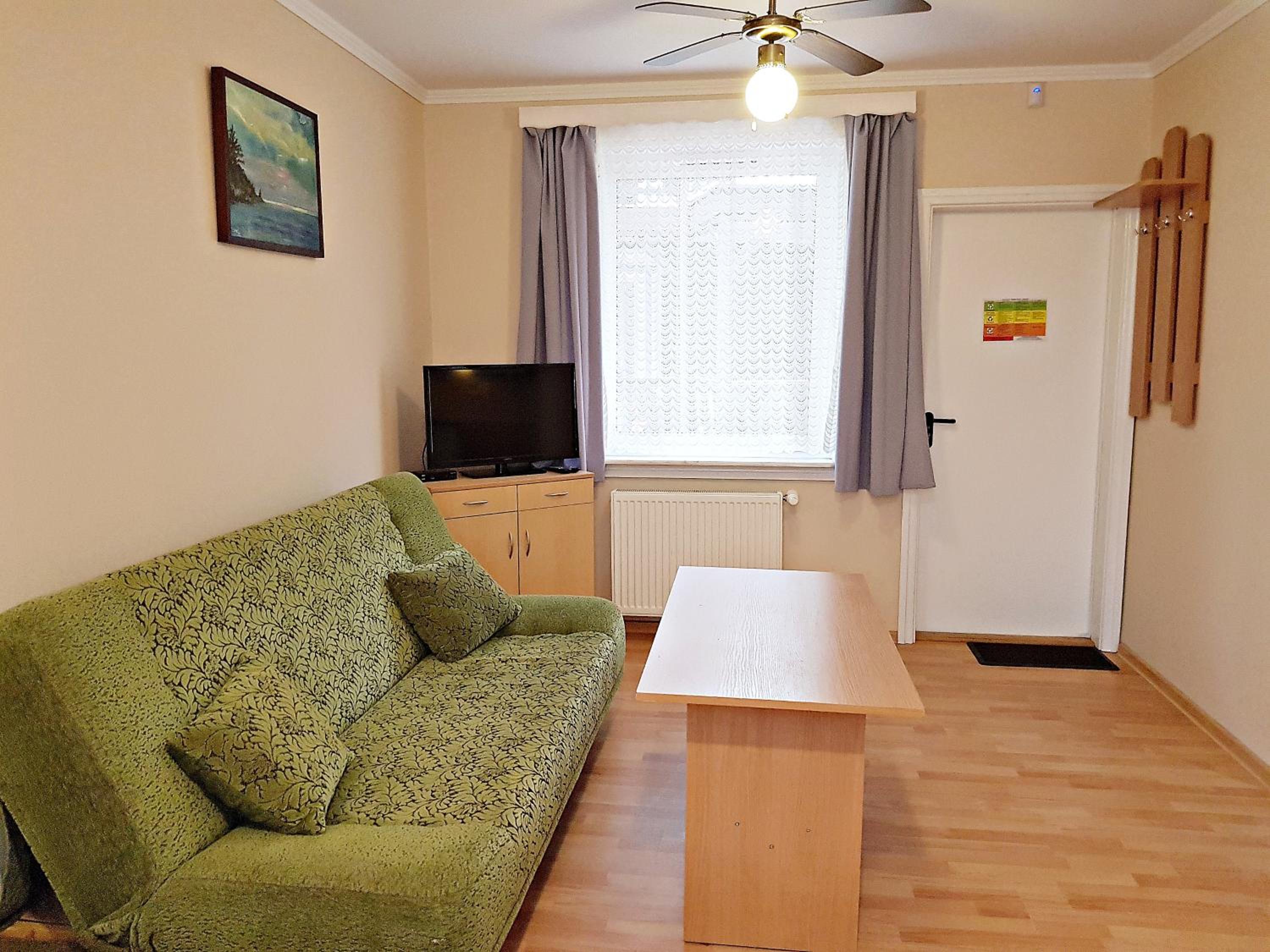 Studio Apartment - Photo 2