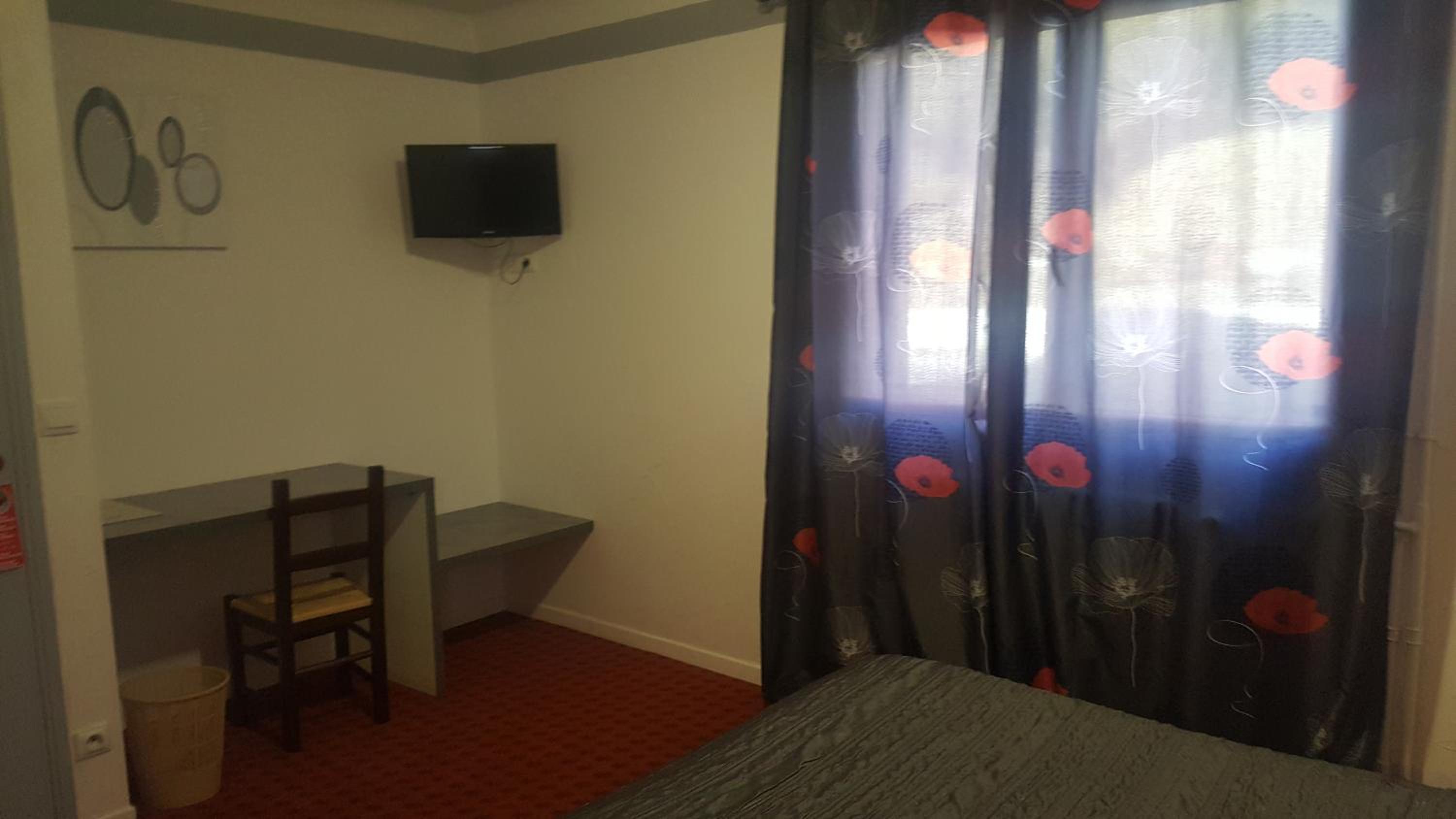 Double Room with Private Bathroom photo 3